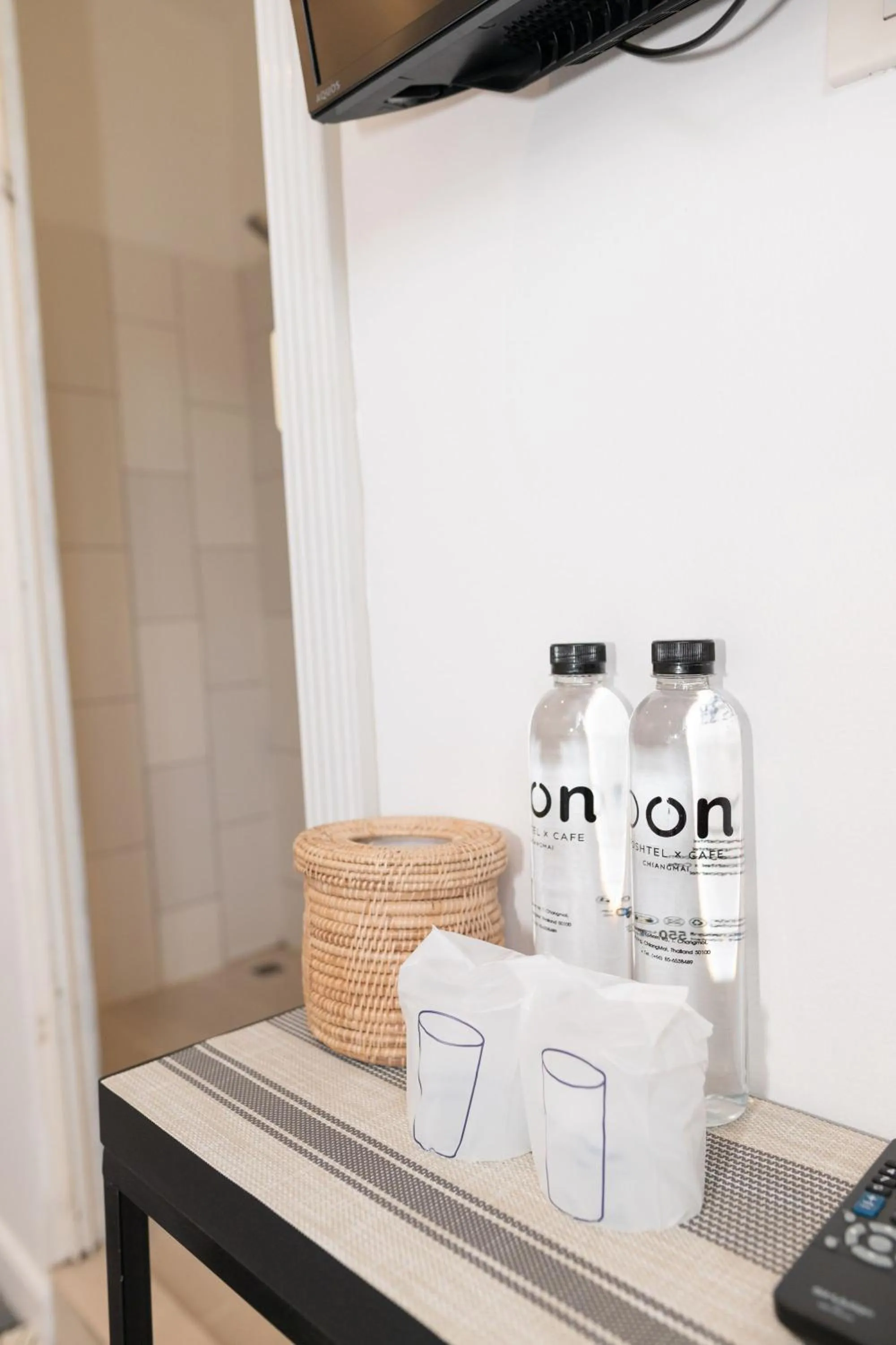 Drinks in Oon Poshtel x Cafe