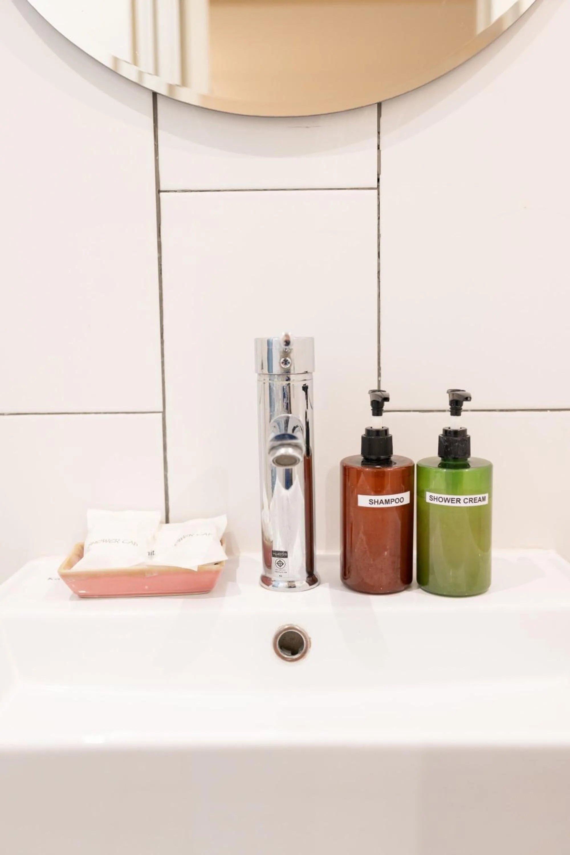 Bathroom in Oon Poshtel x Cafe