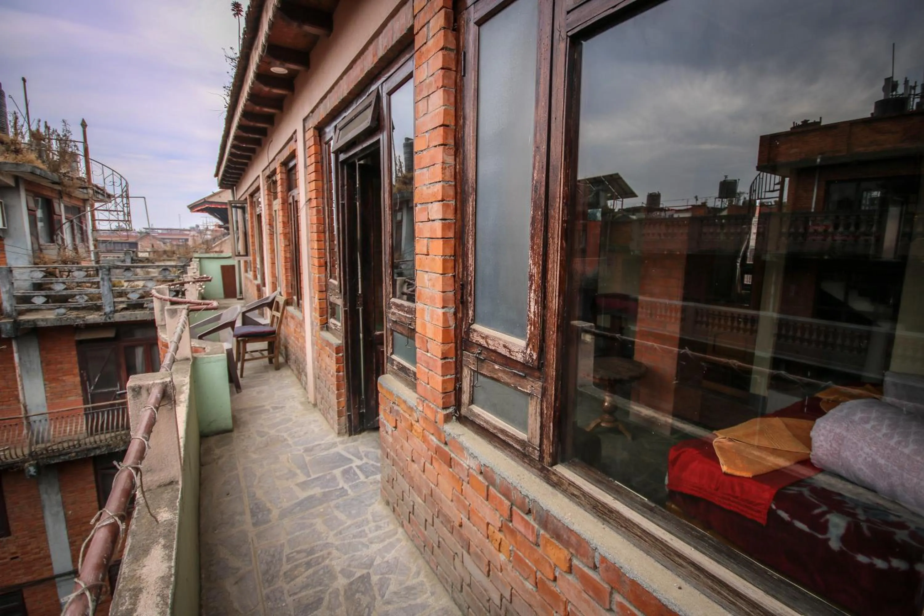 Property building in Golden Gate Guest House