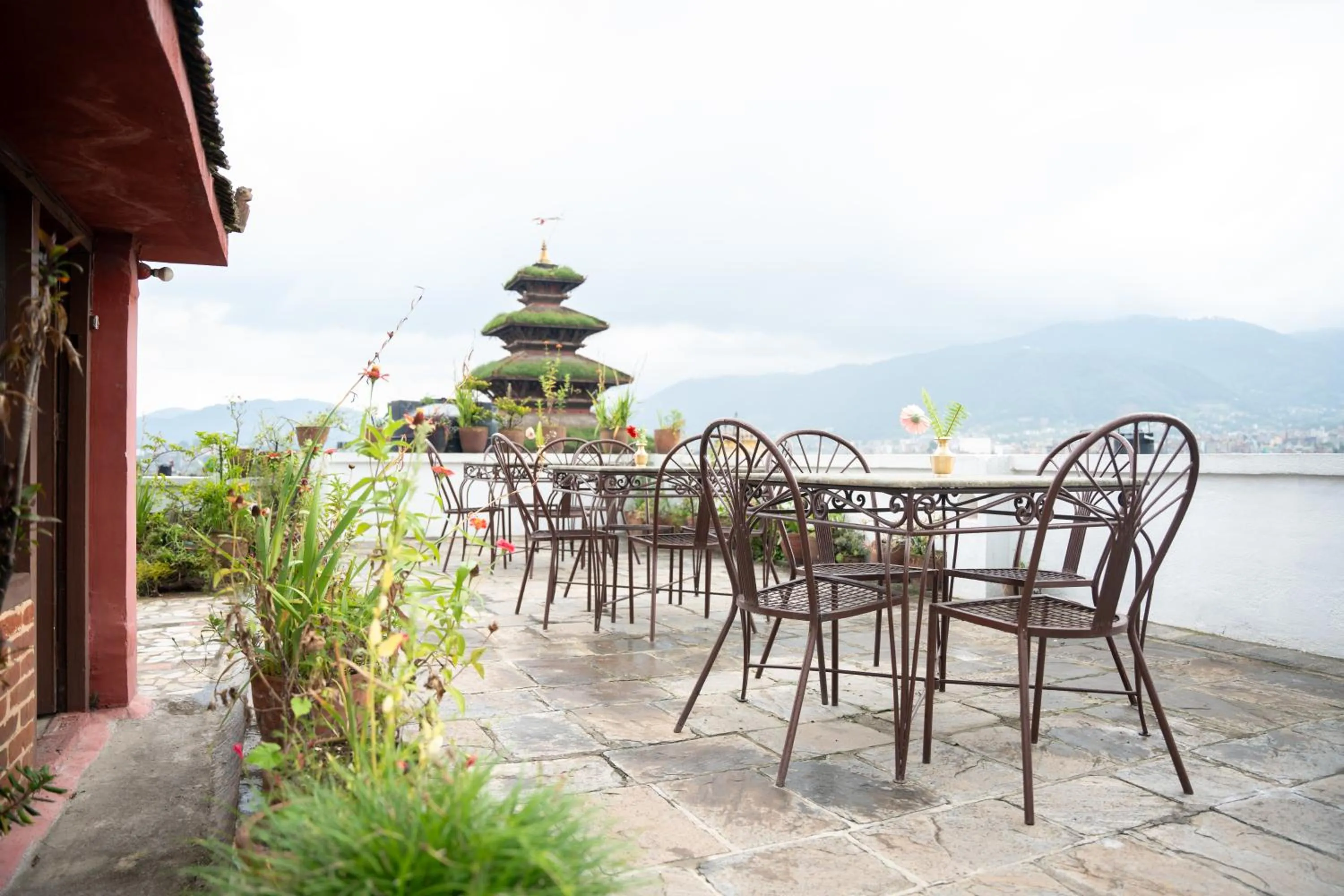 Property building in Golden Gate Guest House