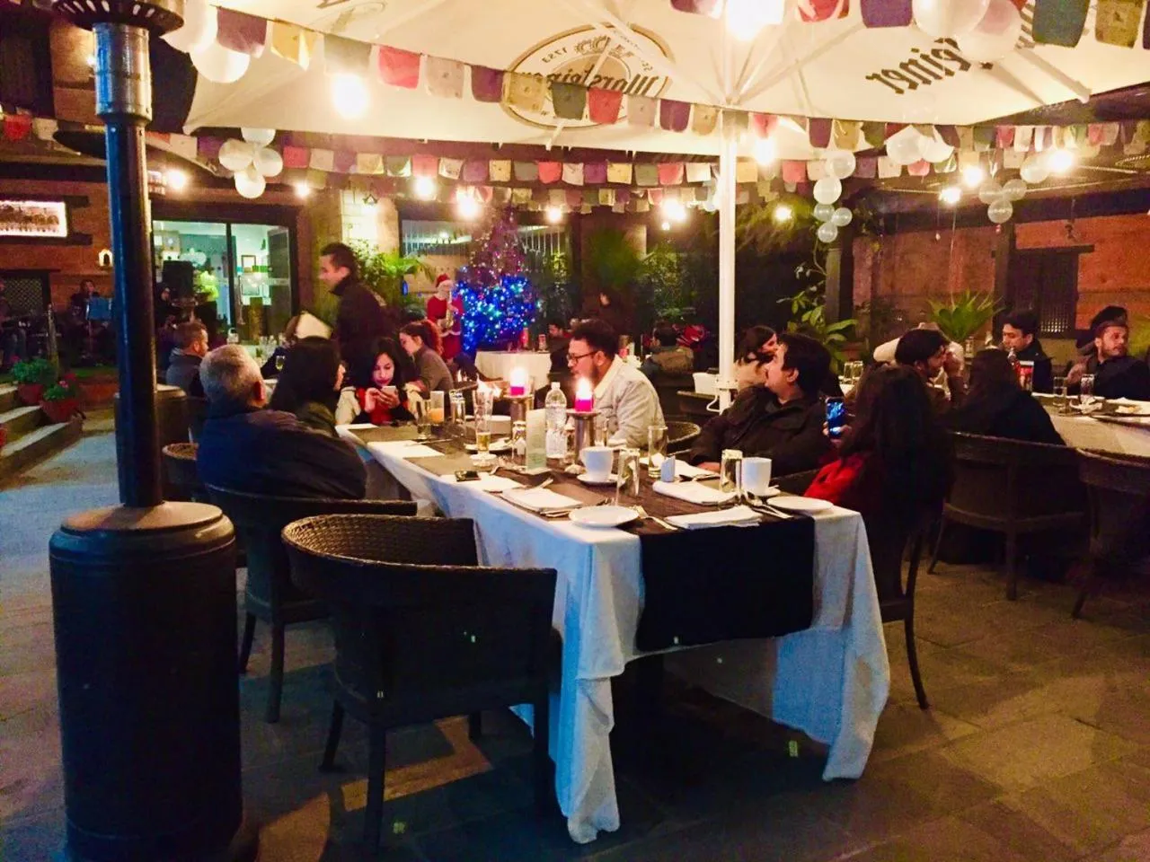 Restaurant/places to eat in Dalai-La Boutique Hotel