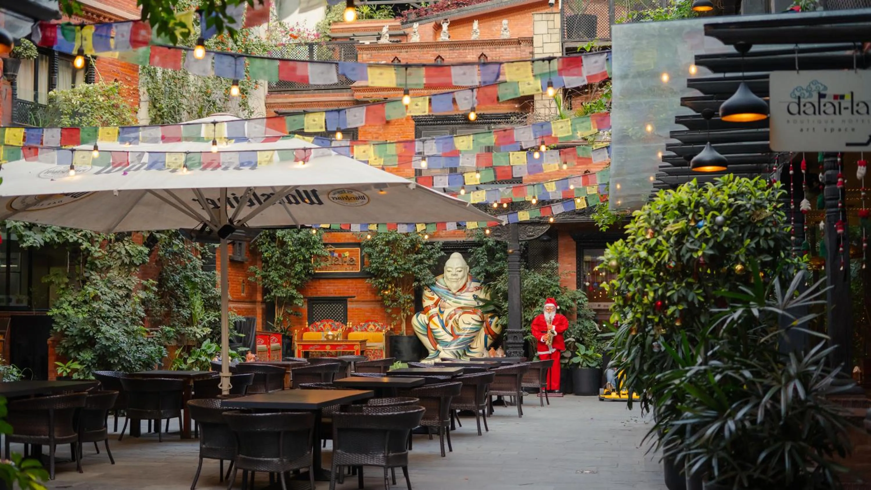 Inner courtyard view in Dalai-La Boutique Hotel