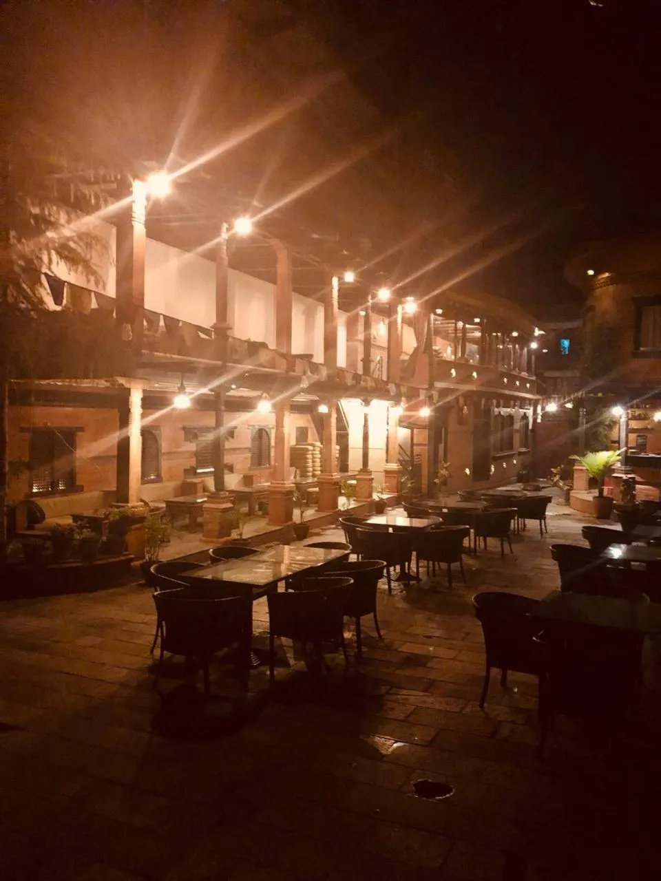 Restaurant/places to eat in Dalai-La Boutique Hotel