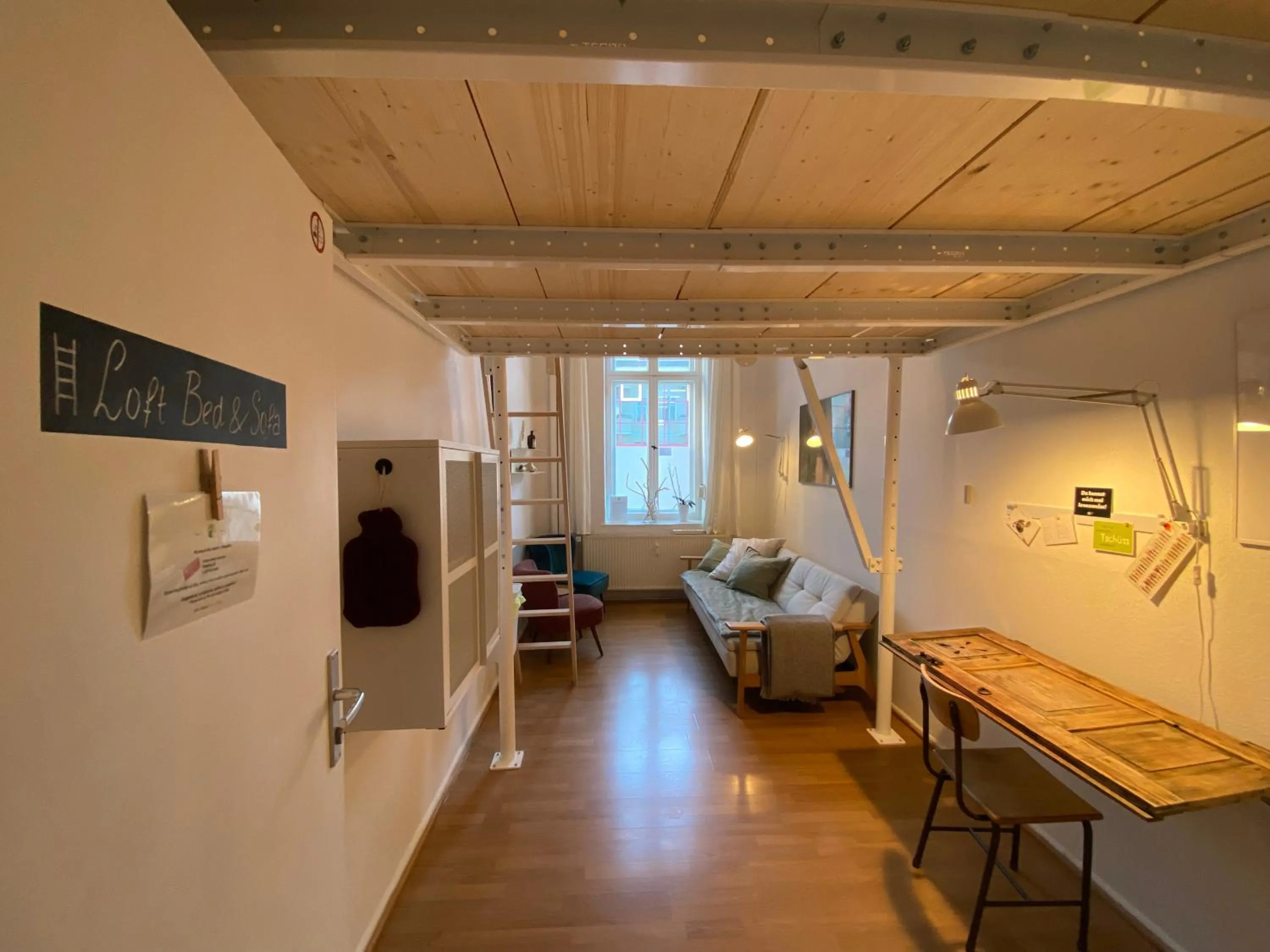 Photo of the whole room, Bed in Kiez Hostel Berlin