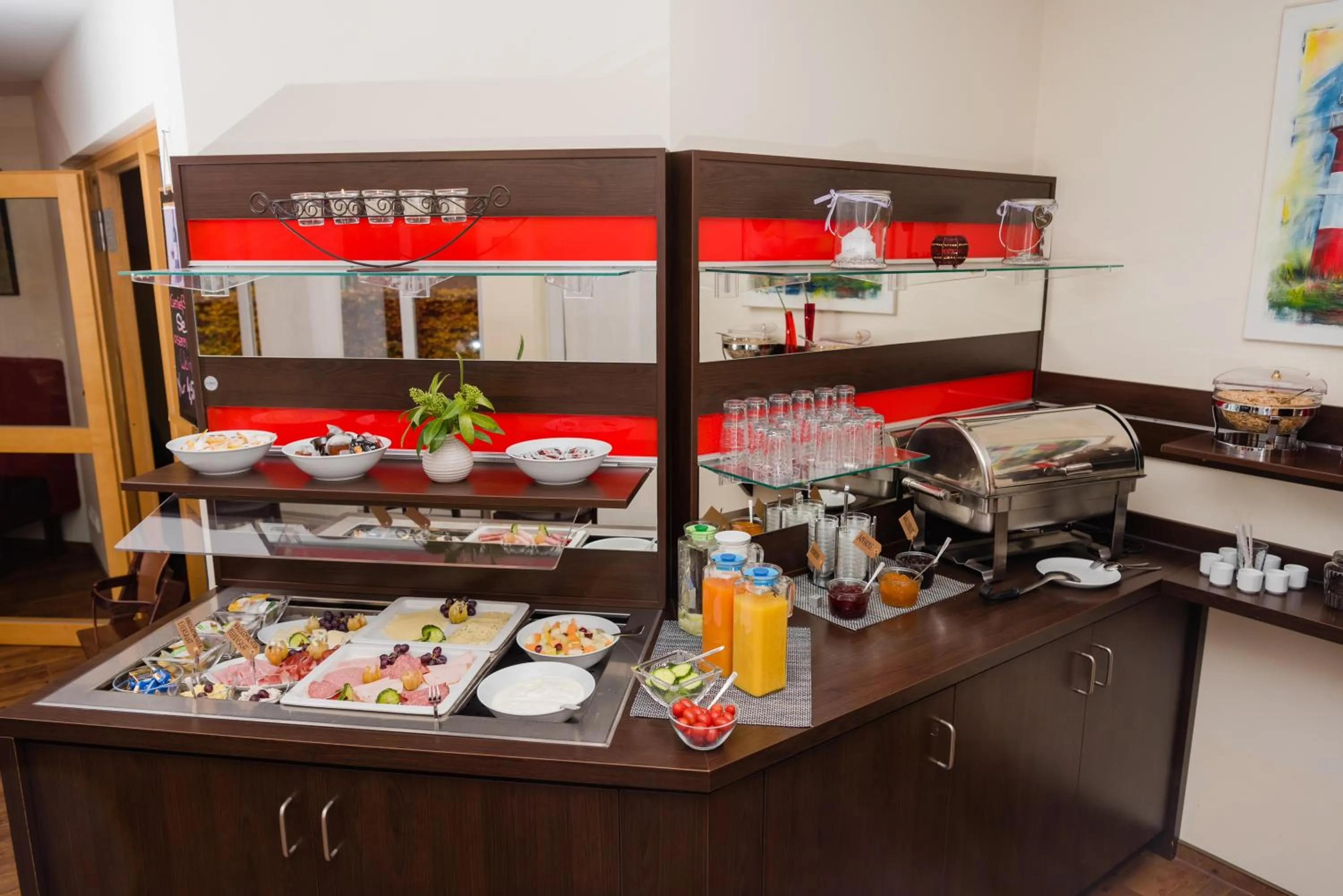 Buffet breakfast in Hotel am Fischerhafen