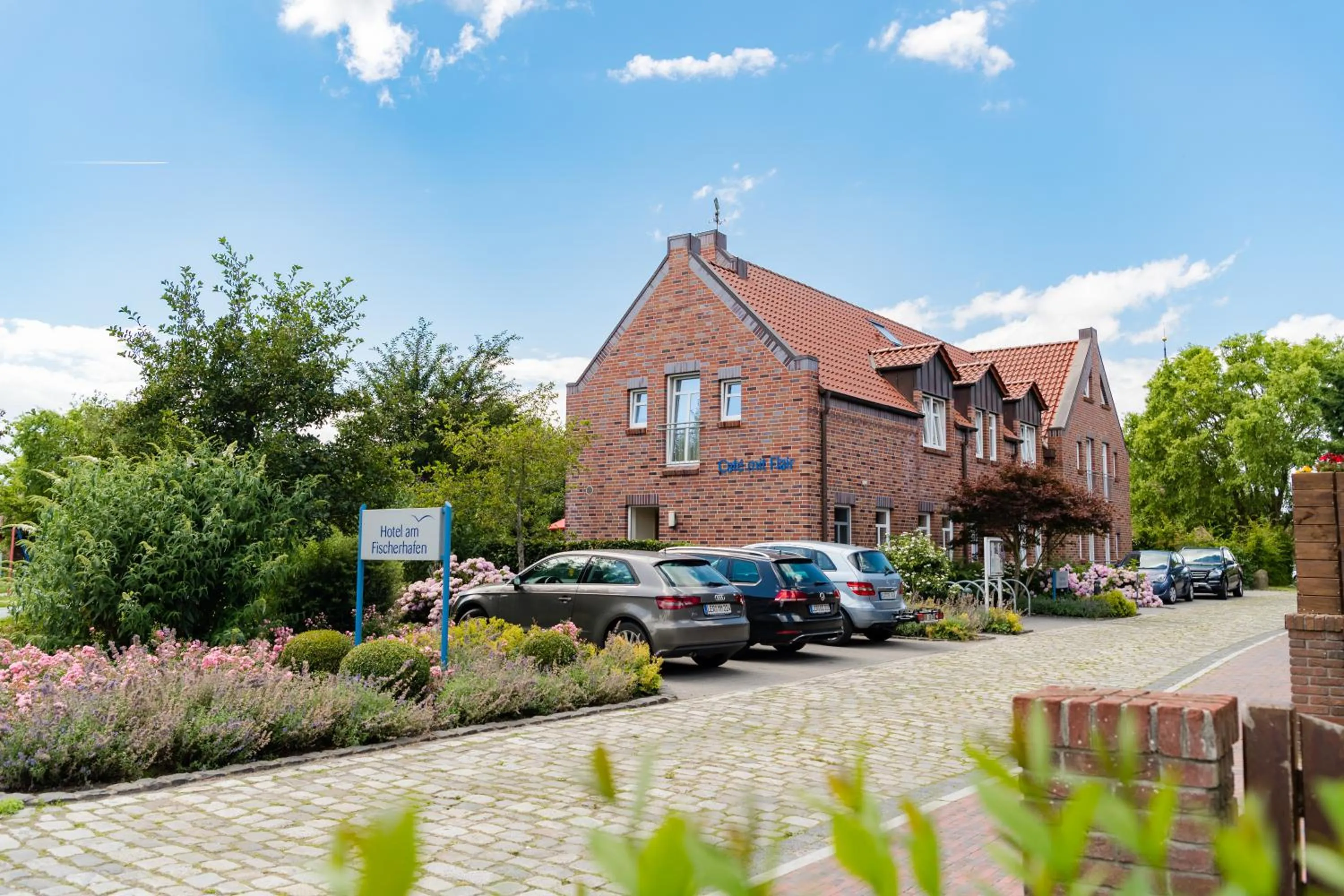 Facade/entrance in Hotel am Fischerhafen
