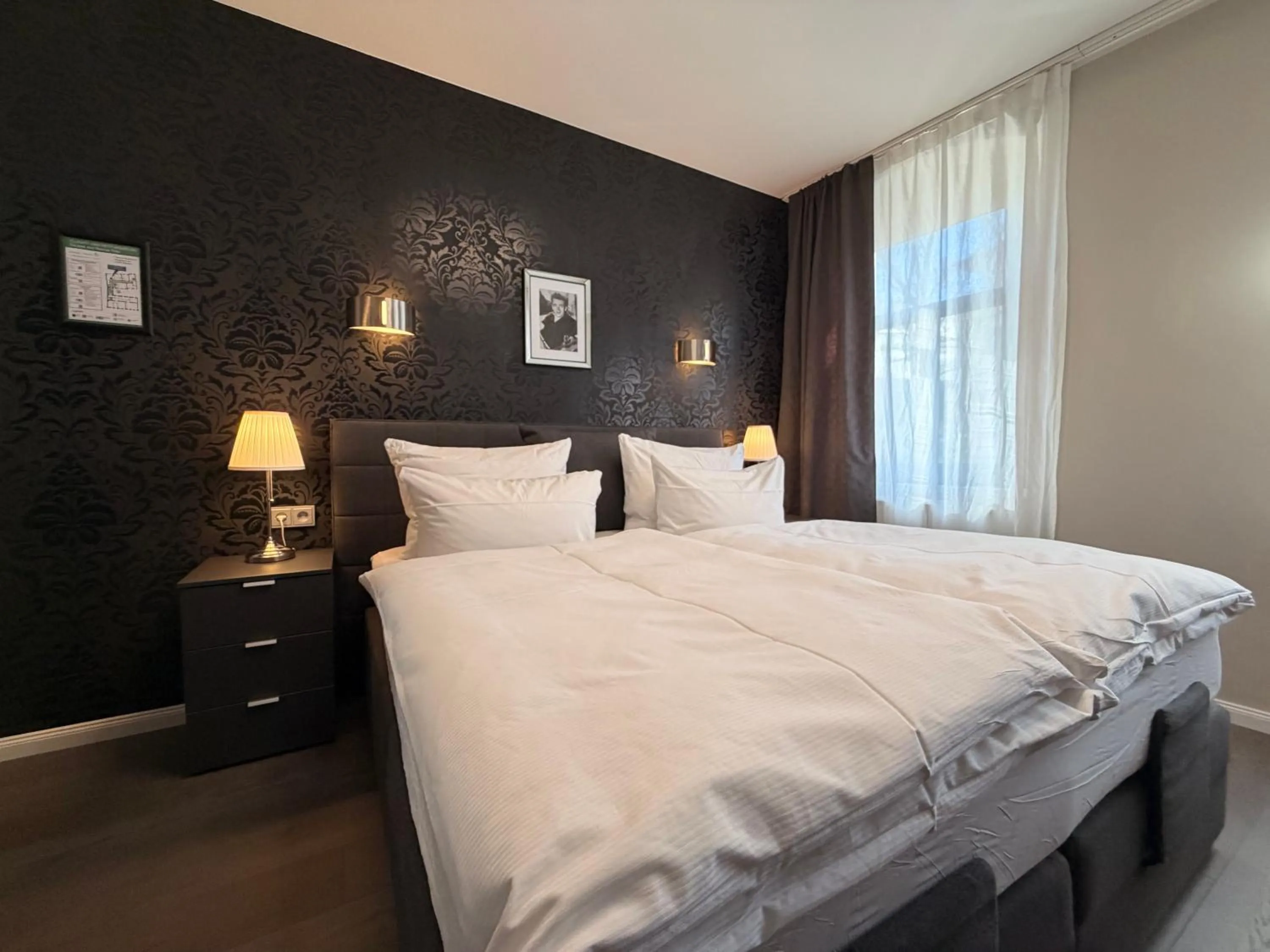 Photo of the whole room, Bed in Pension Burkhardt