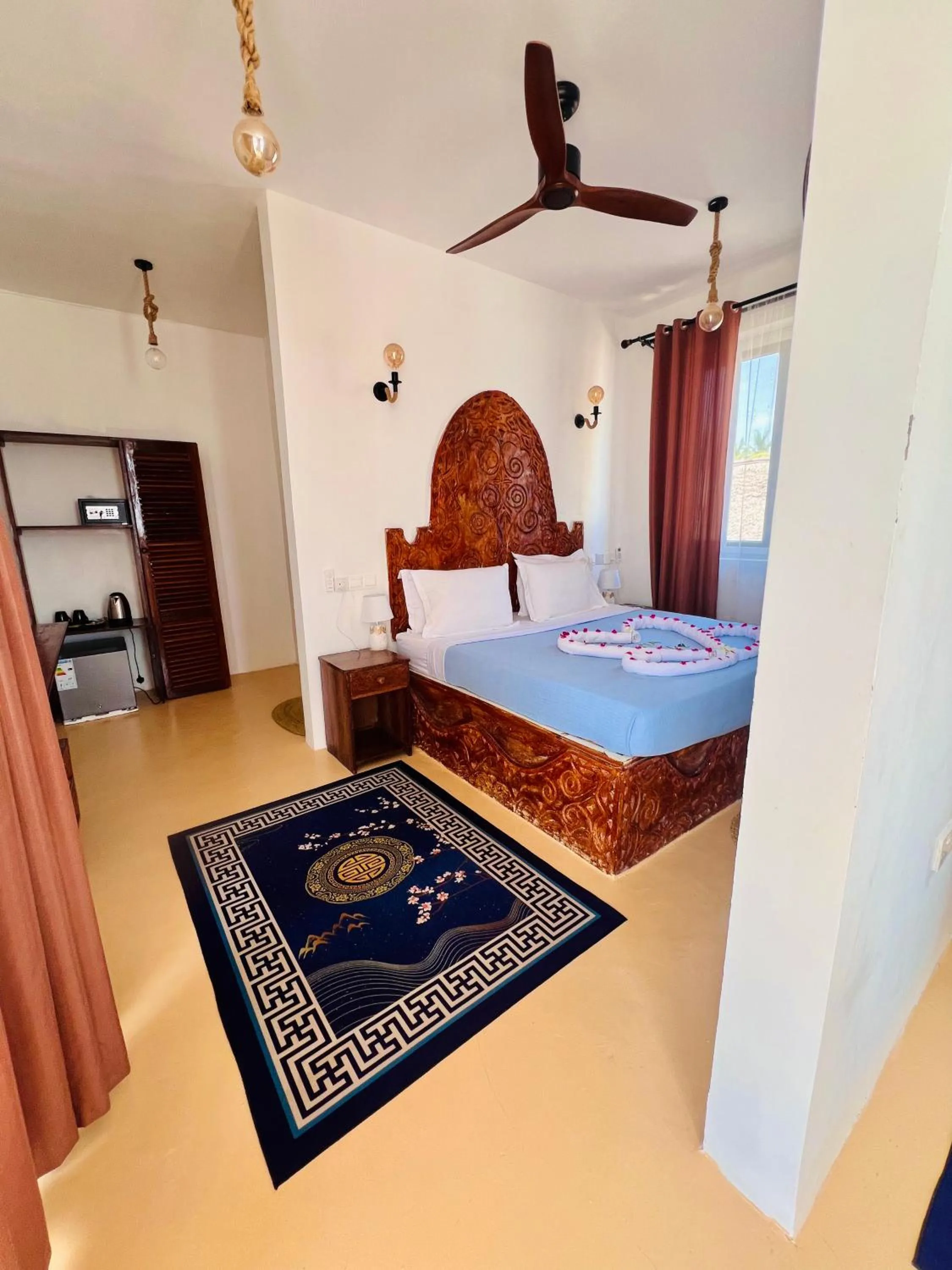 Bed in Mia Boutique Hotel