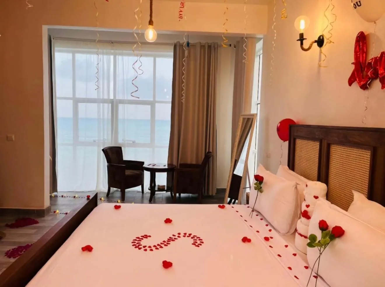 Bed in Mia Boutique Hotel