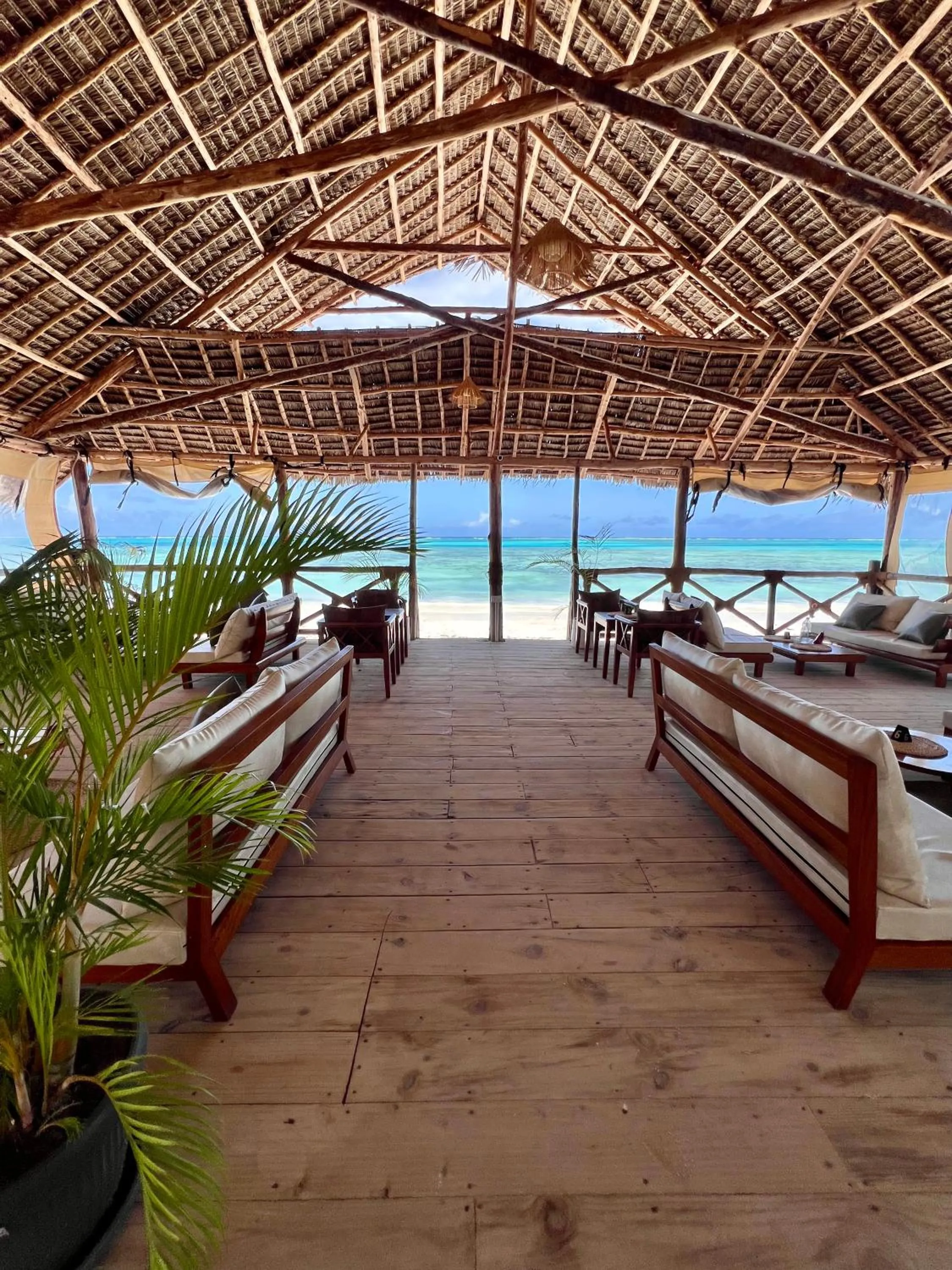 Restaurant/places to eat in Mia Boutique Hotel