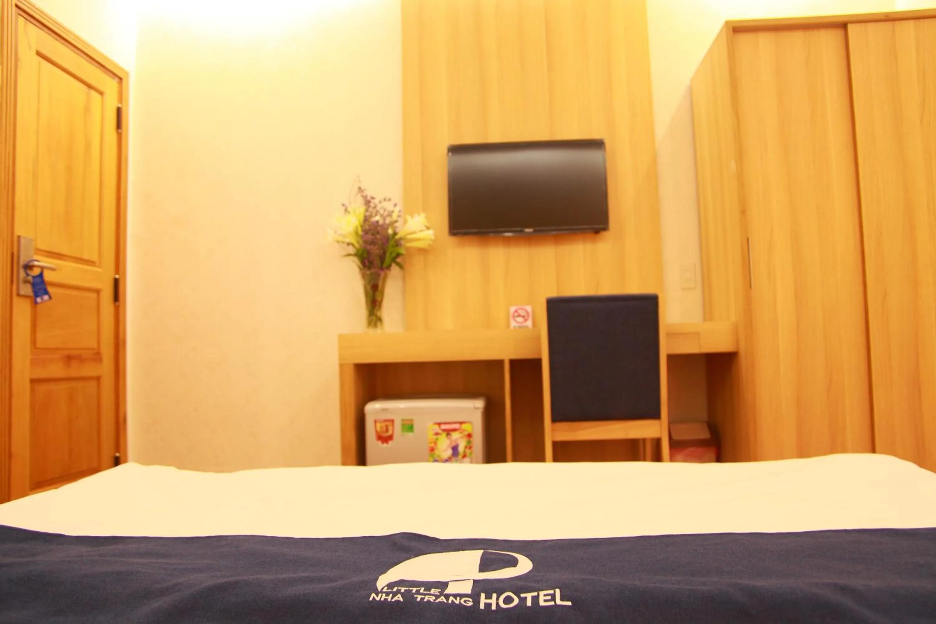 TV and multimedia, Bed in Little Nha Trang Hotel