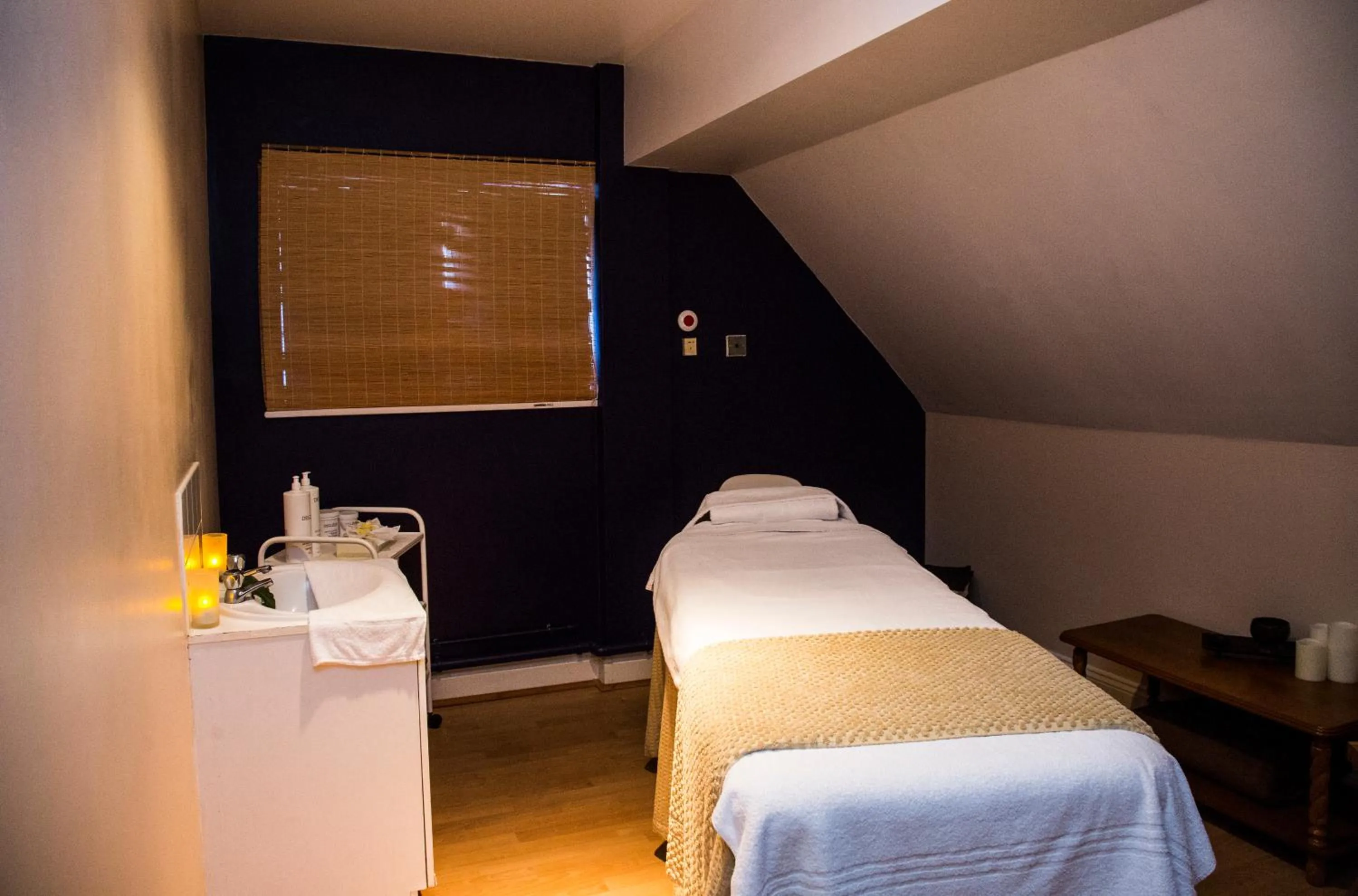 Massage, Bed in Walton Hall Hotel & Spa by Sunday