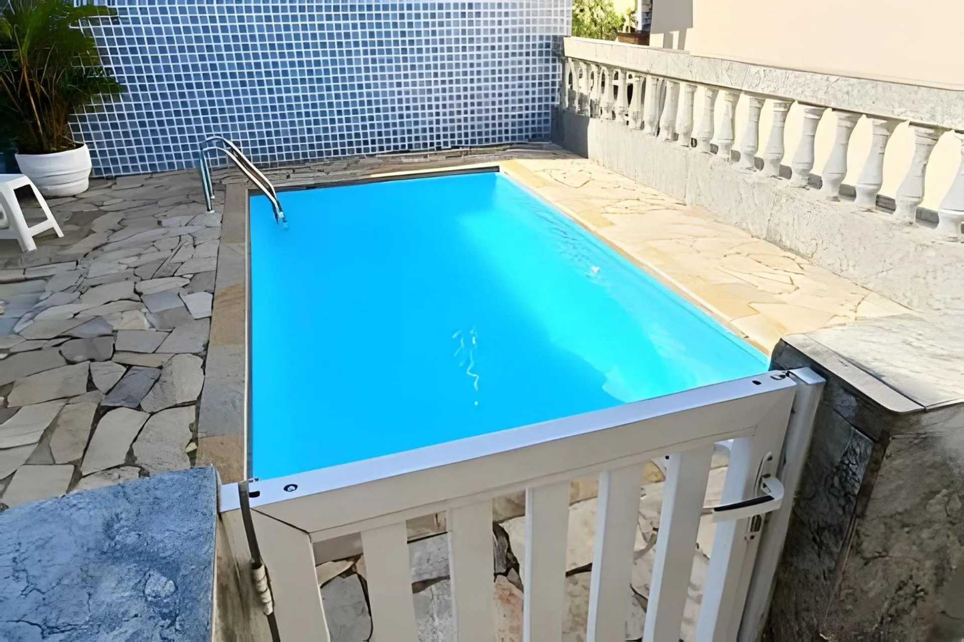 Casa com piscina pertinho do SESC Bertioga