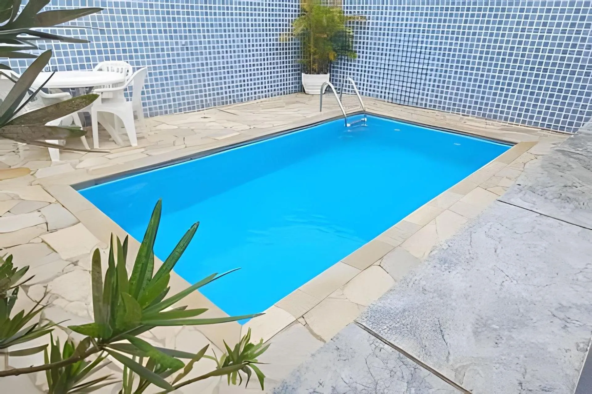 Casa com piscina pertinho do SESC Bertioga