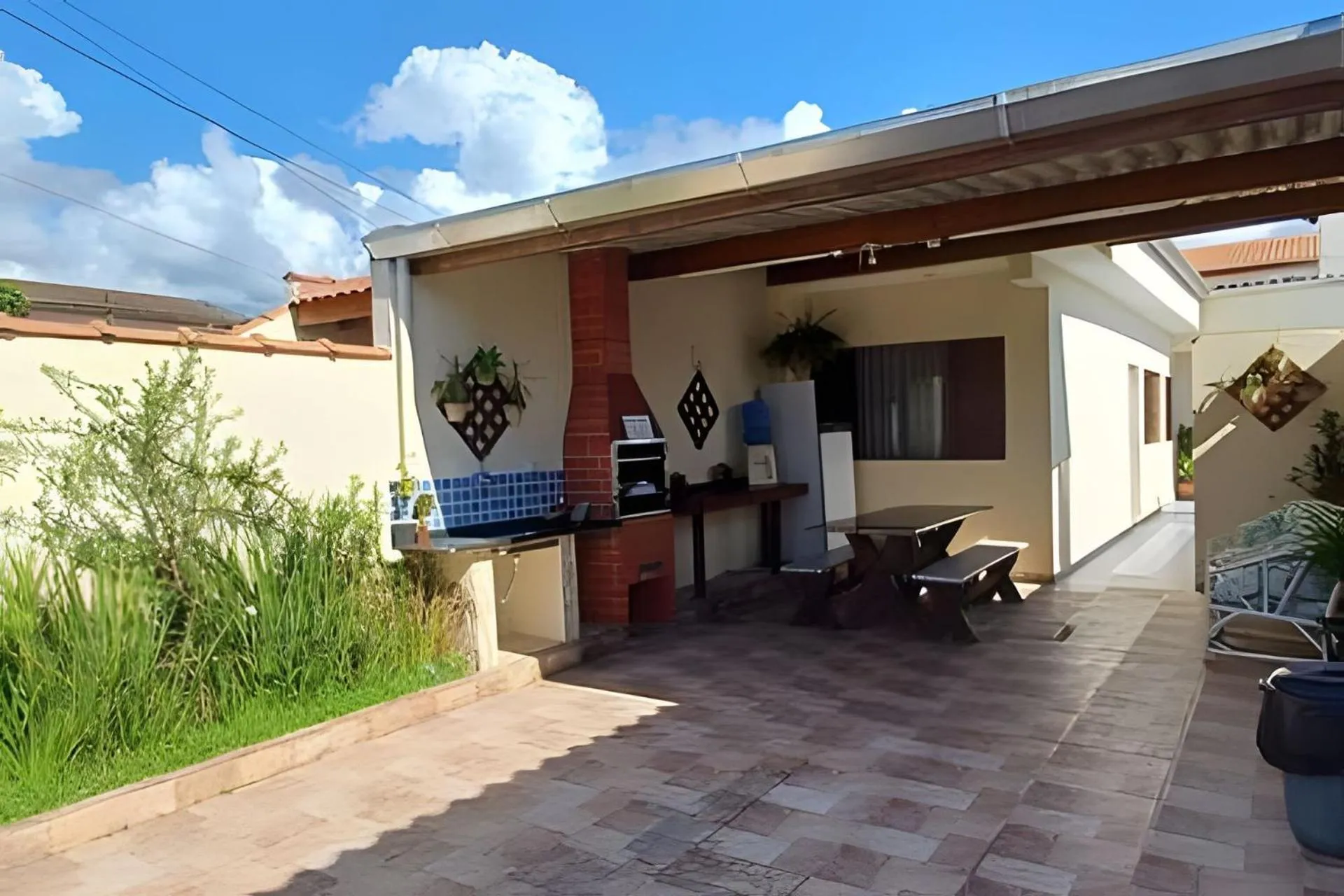 Casa com piscina pertinho do SESC Bertioga
