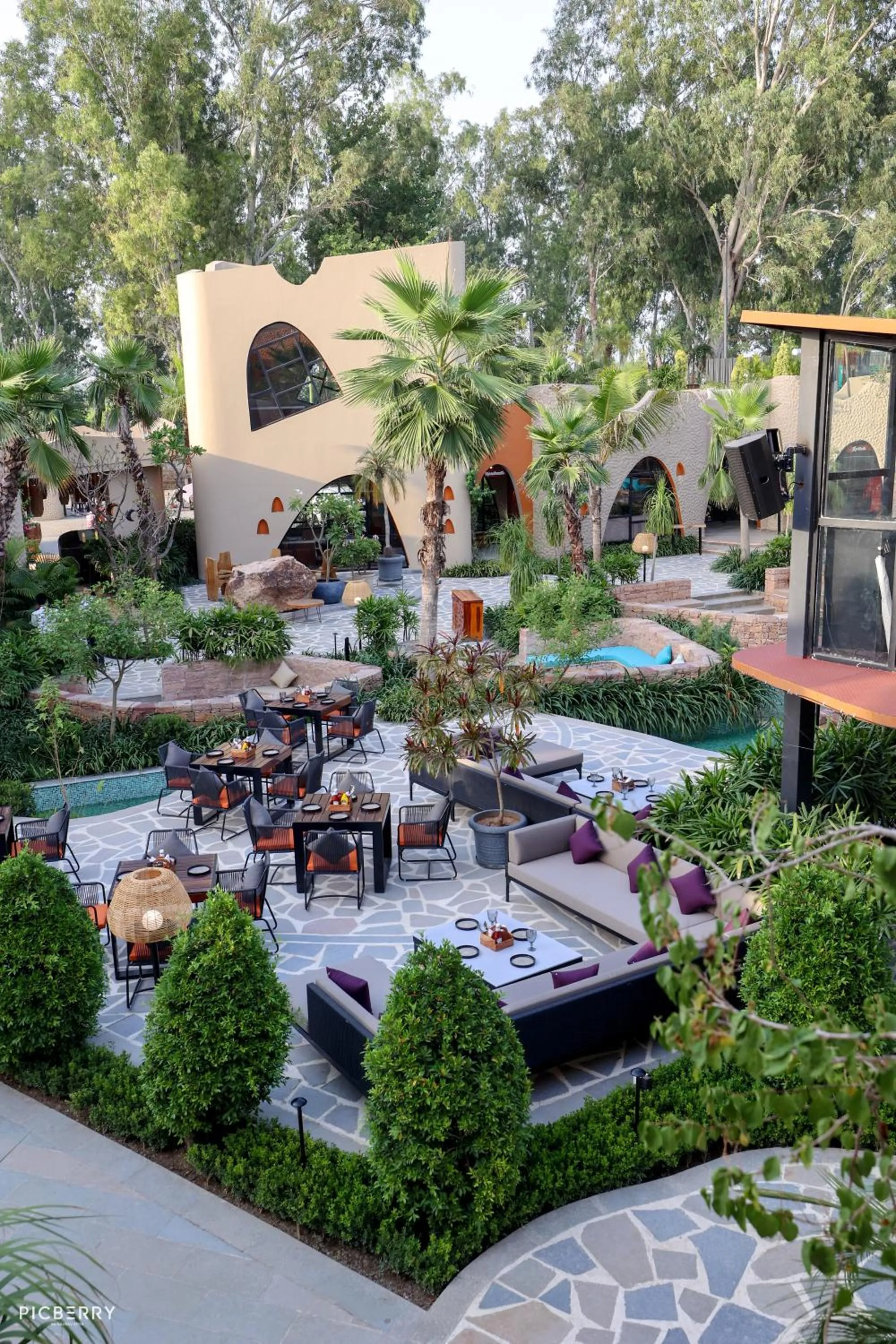 Restaurant/places to eat in Rzekka Resort