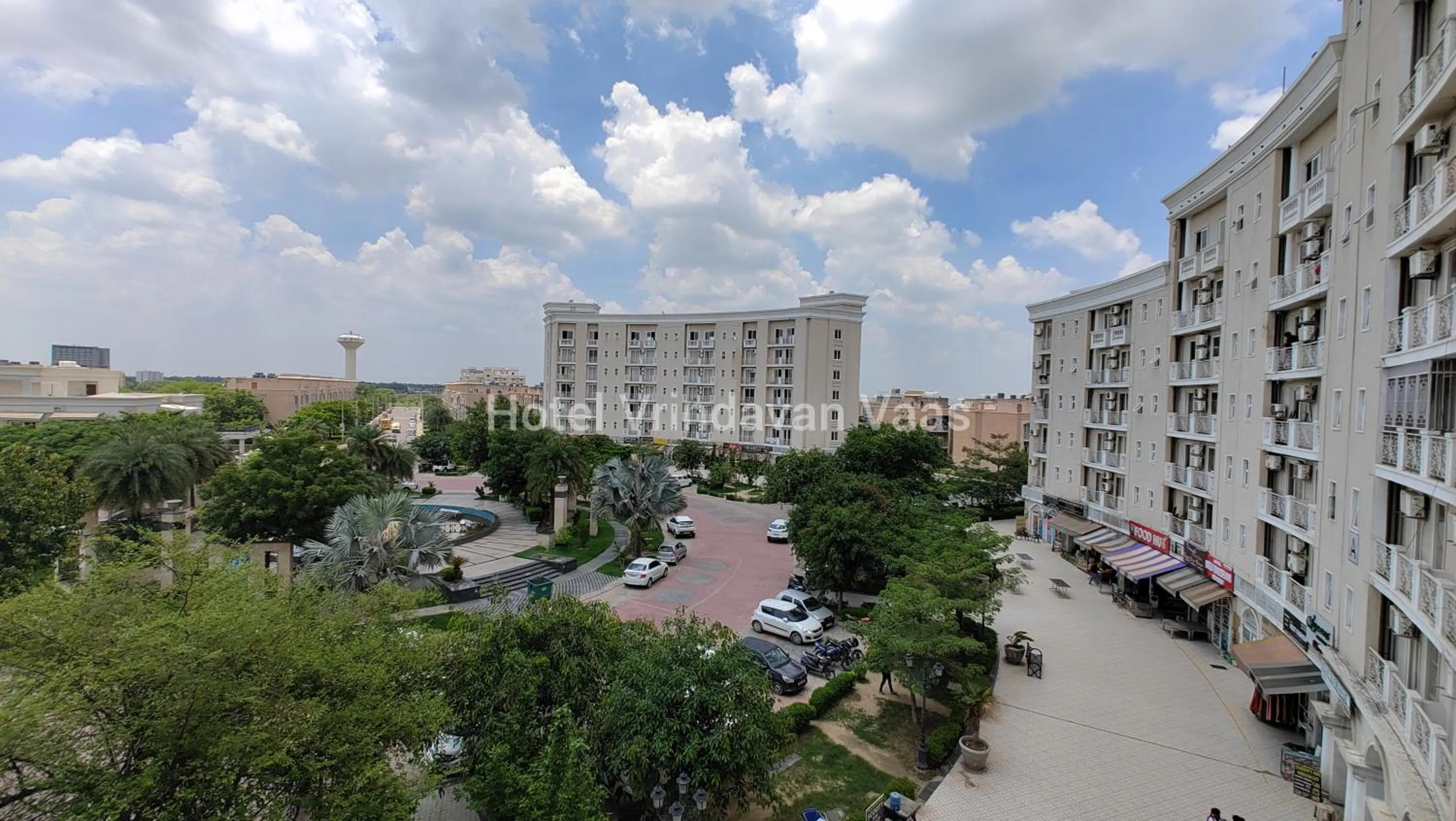 Garden view in Hotel Vrindavan Vaas