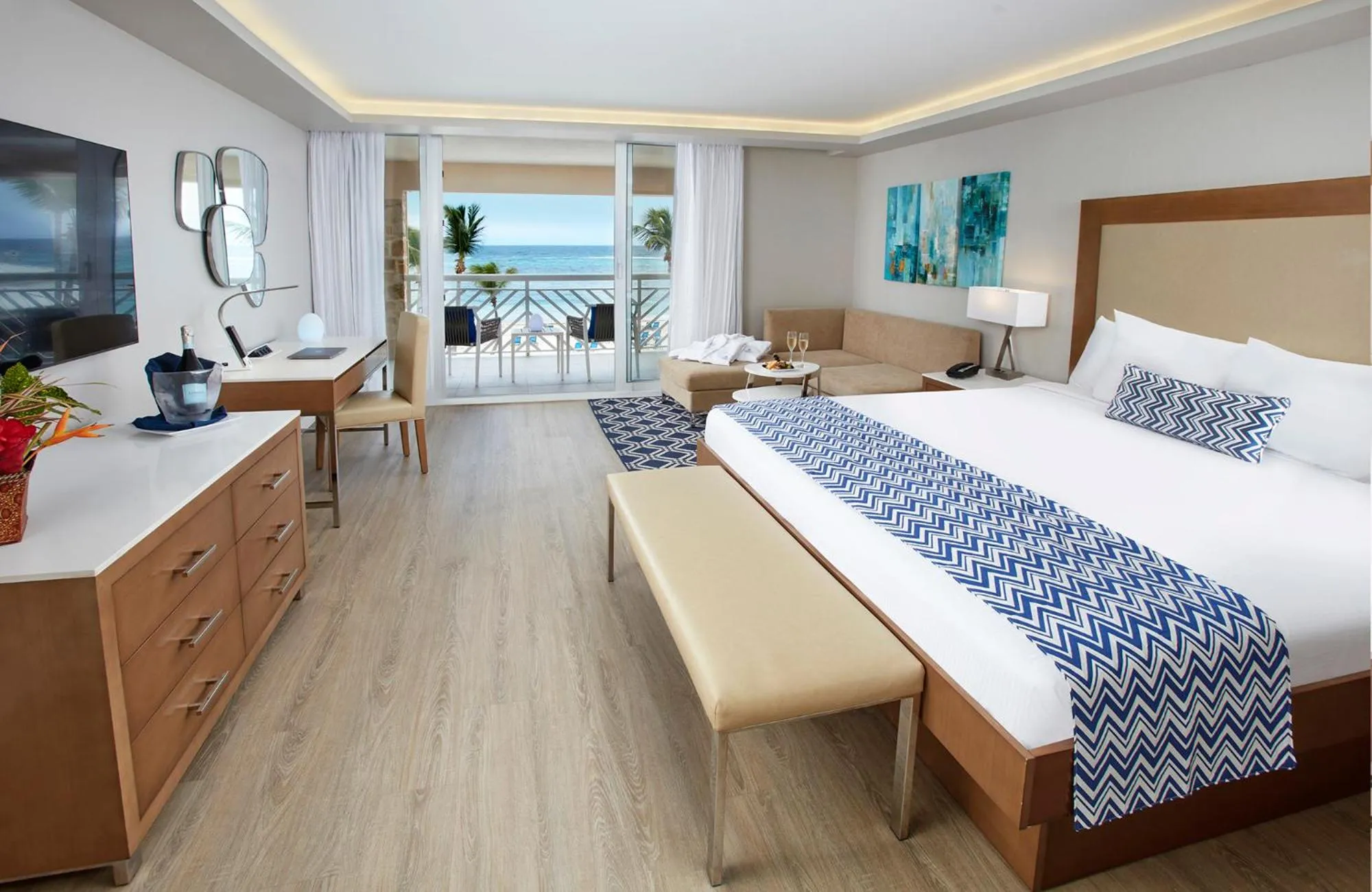 TV and multimedia, Bed in Oceans at Carina Bay - Adults Only