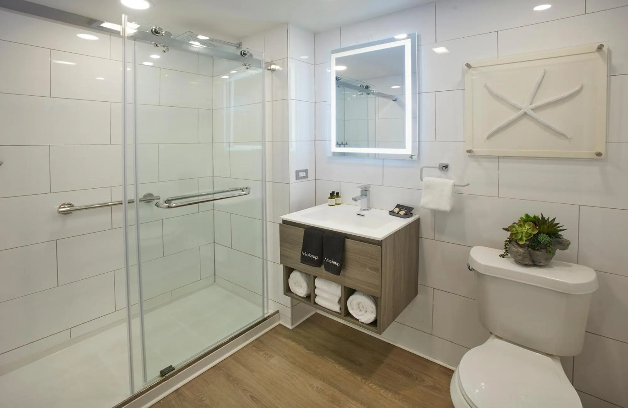 Shower in Oceans at Carina Bay - Adults Only