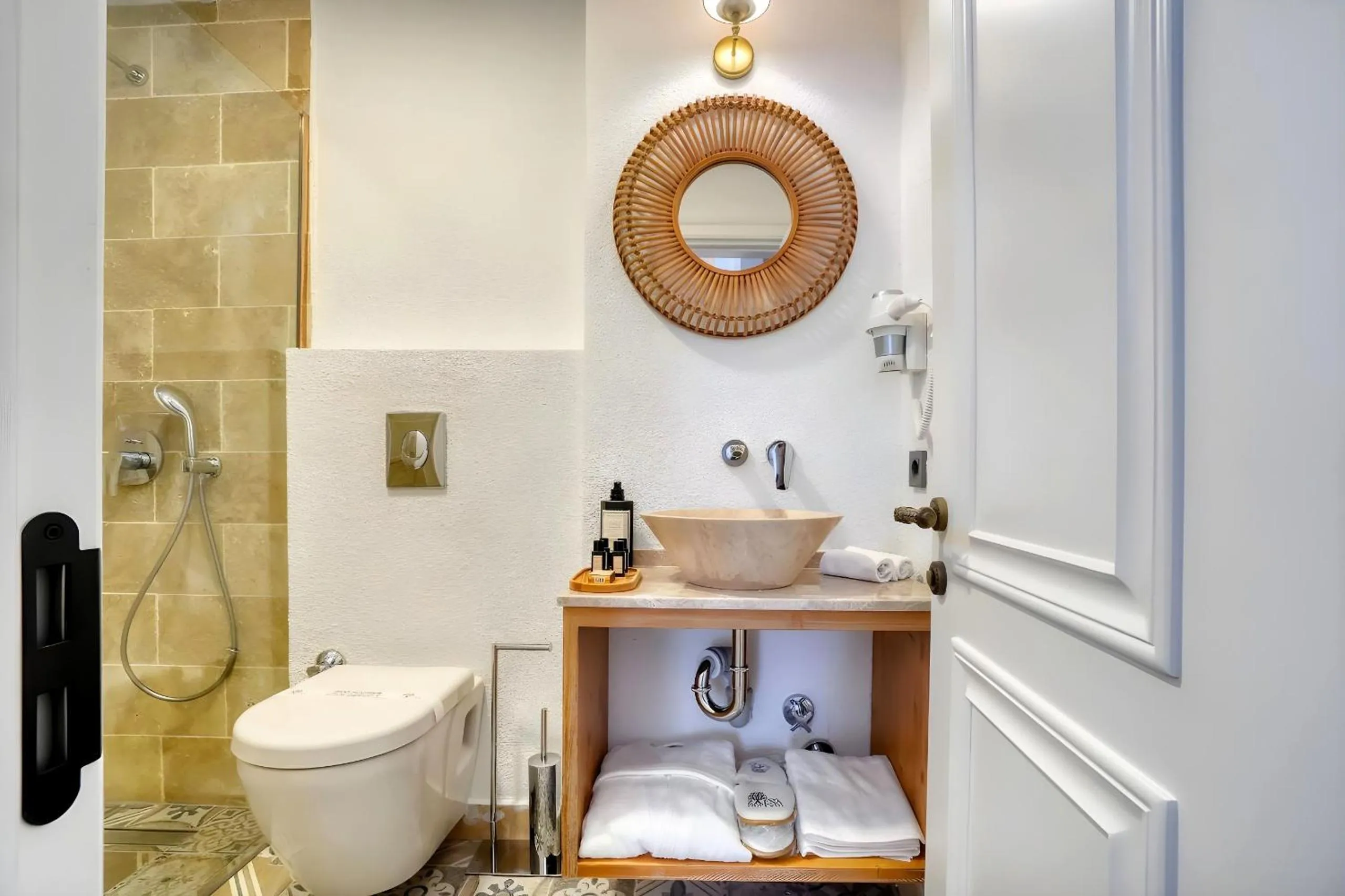 Shower in Zaena Hotel Alaçatı