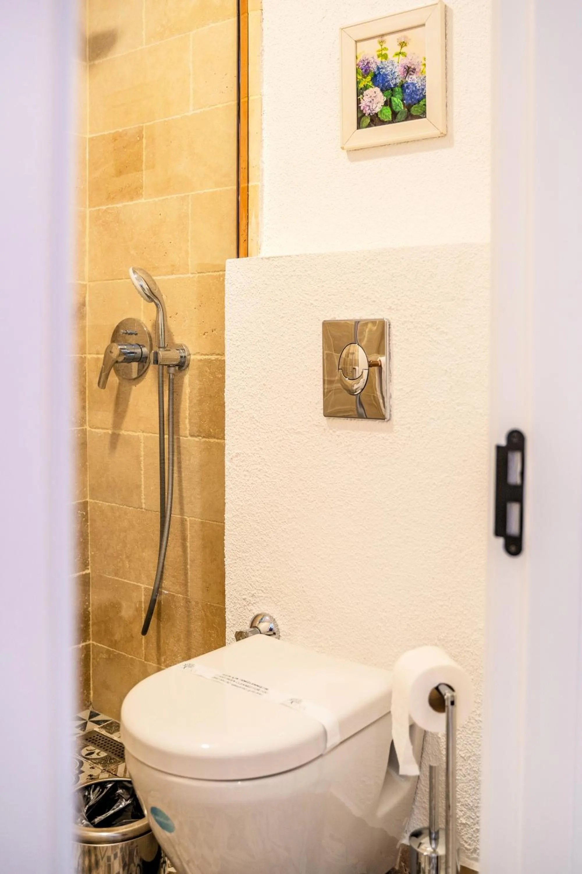 Shower in Zaena Hotel Alaçatı