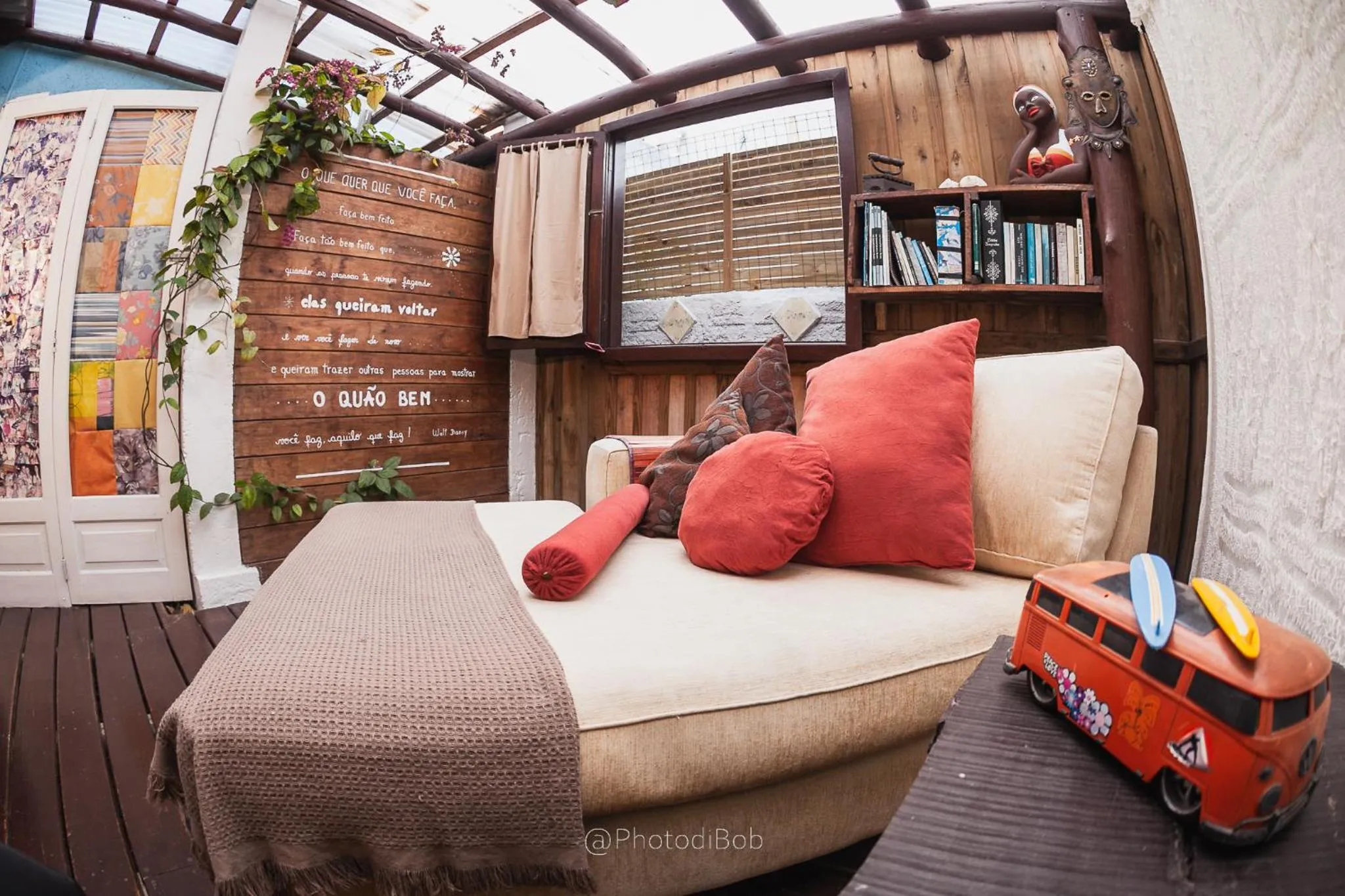 Communal lounge/ TV room in Pousada Amaravida