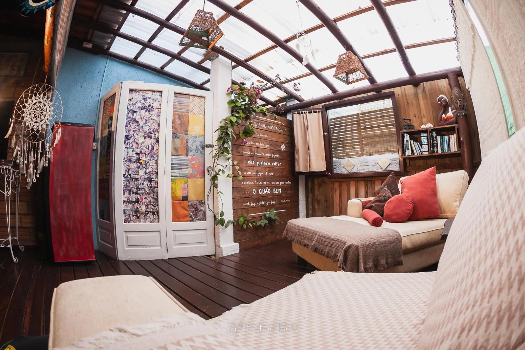 Communal lounge/ TV room in Pousada Amaravida