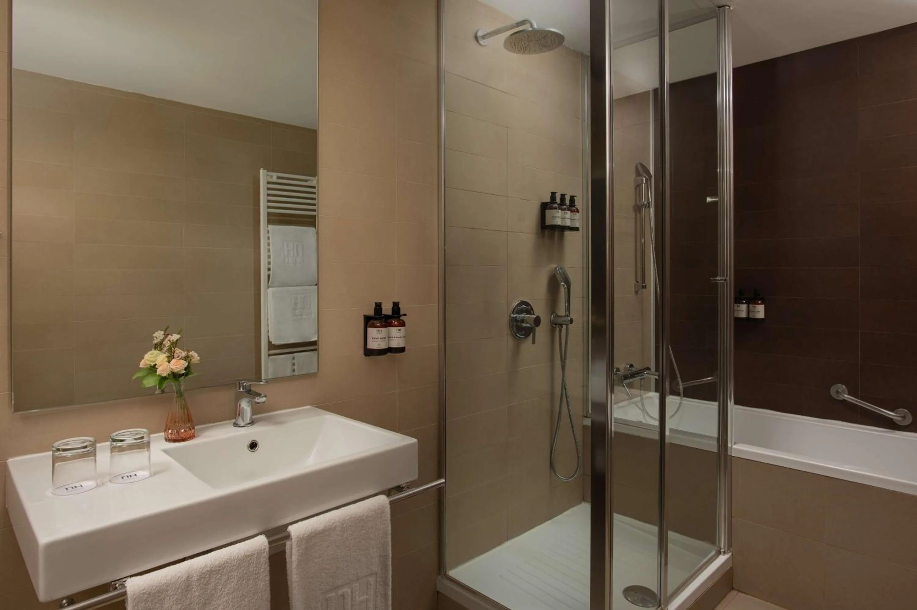 Shower in NH Savona Darsena