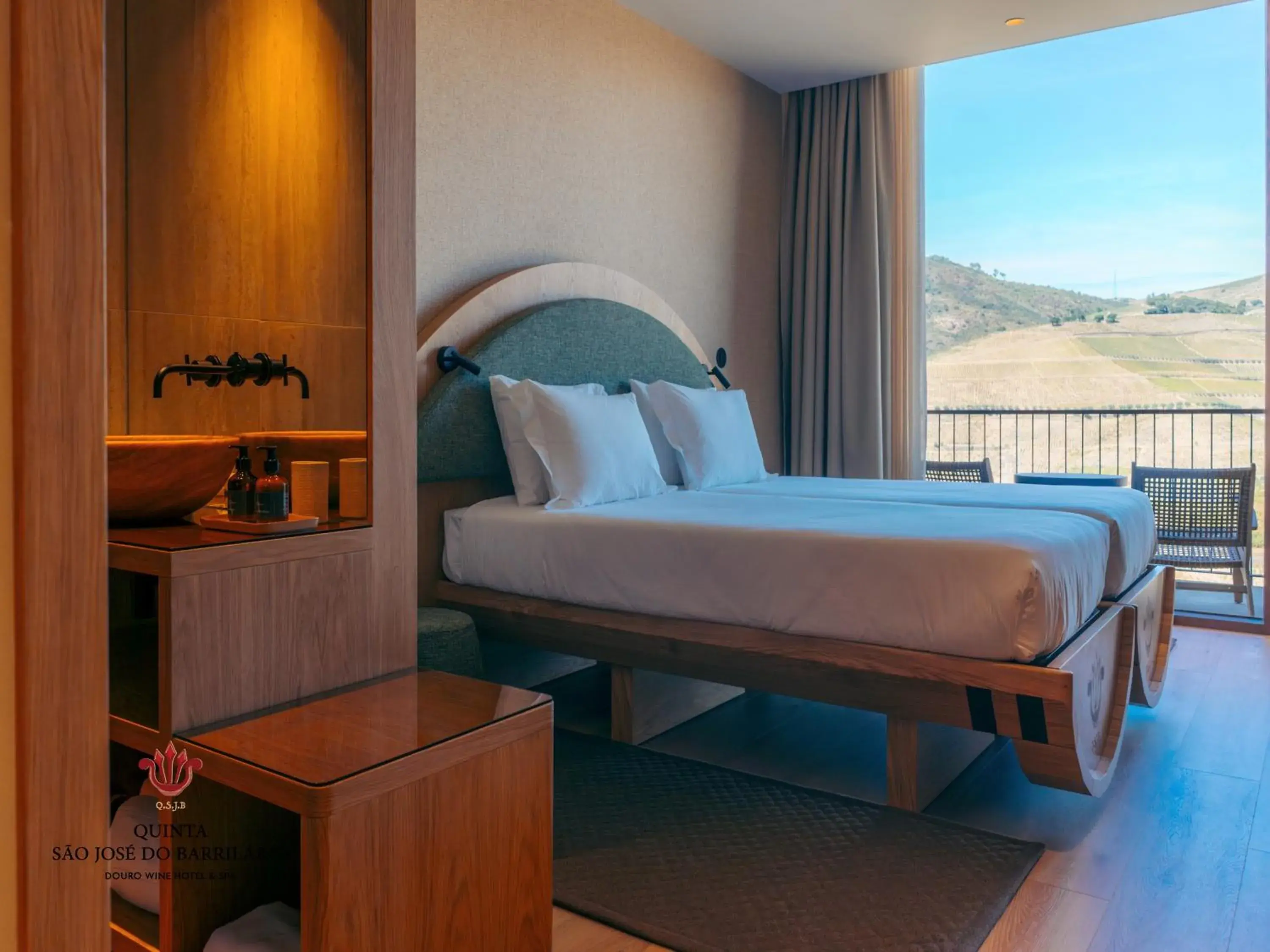 Deluxe Twin Room in Barrilario Douro Wine Hotel e Spa - Quinta São Jose do Barrilario Deluxe Twin Room in Barrilario Douro Wine Hotel e Spa - Quinta São Jose do Barrilario