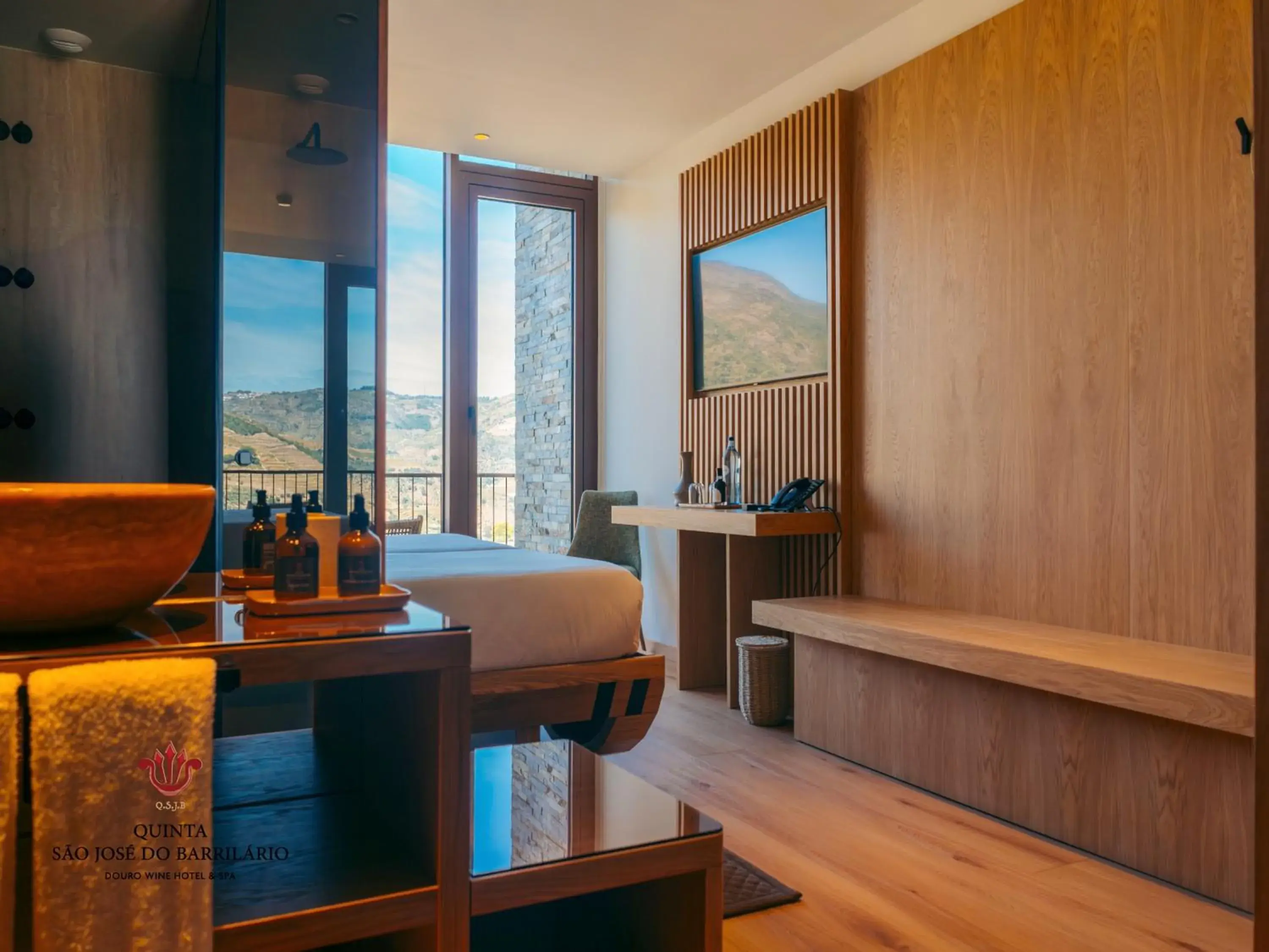 Deluxe Twin Room in Barrilario Douro Wine Hotel e Spa - Quinta São Jose do Barrilario Deluxe Twin Room in Barrilario Douro Wine Hotel e Spa - Quinta São Jose do Barrilario