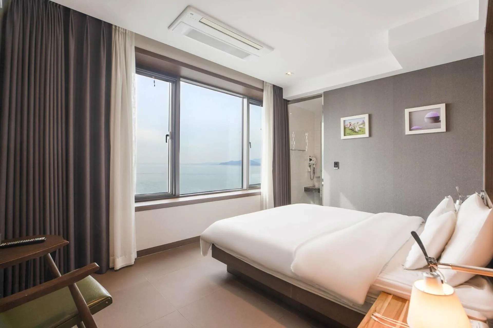 Bed in Incheon Blue Marine Hotel