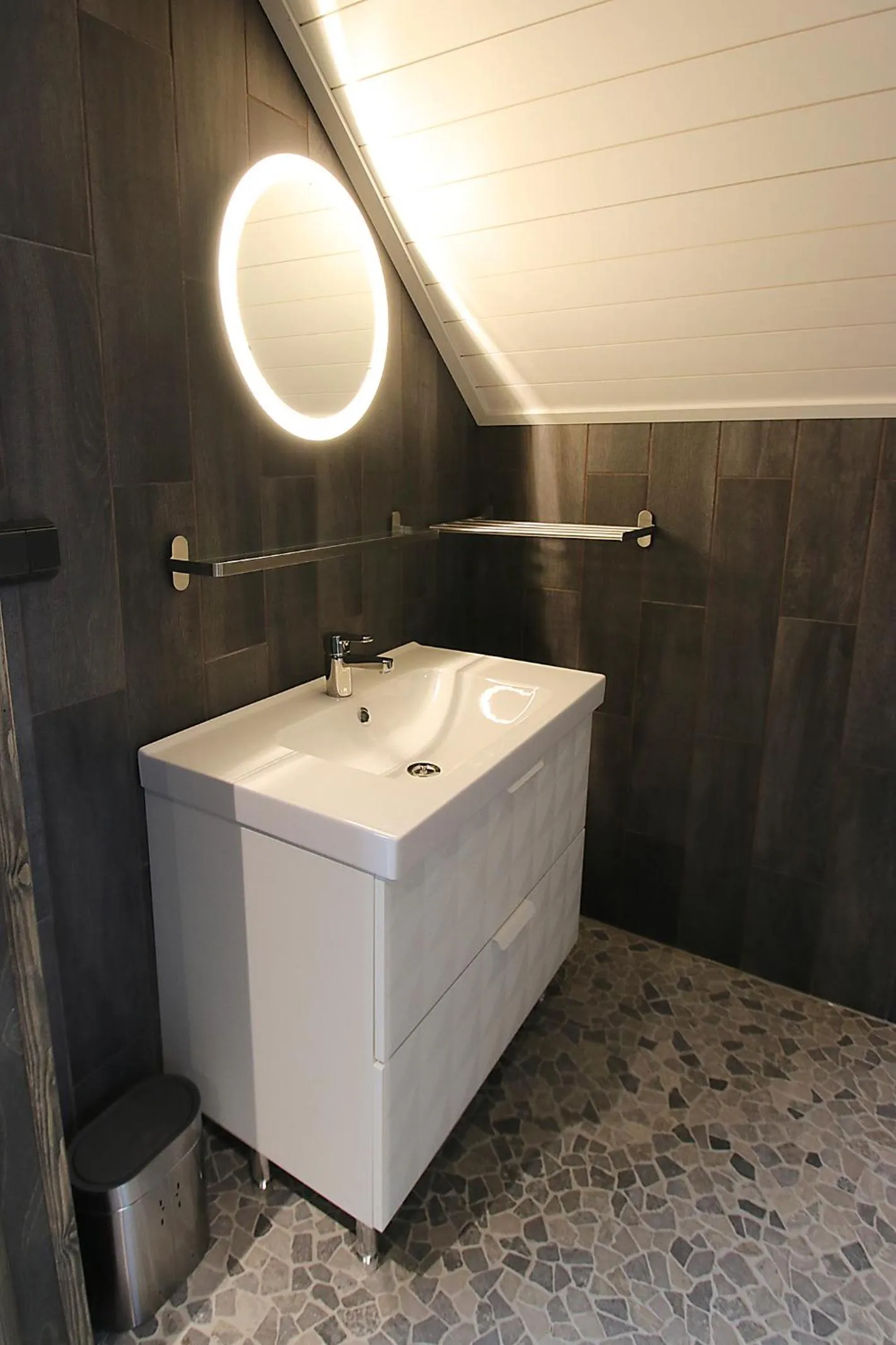 Bathroom in Elves Village Hotel