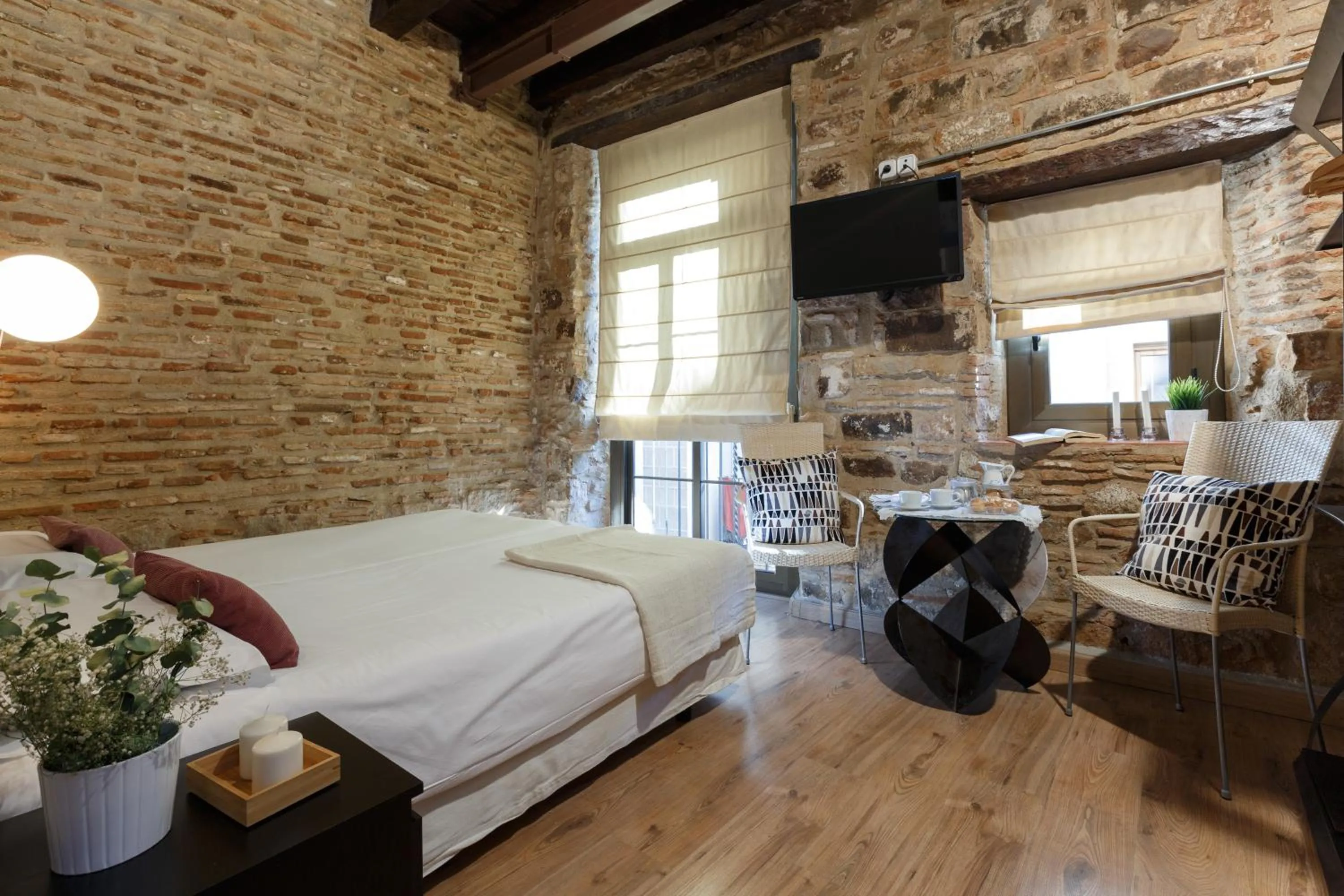 Day, Bed in AinB Picasso-Corders Apartments