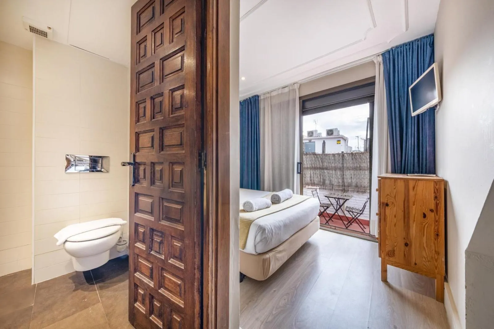 Decorative detail in AinB Picasso-Corders Apartments