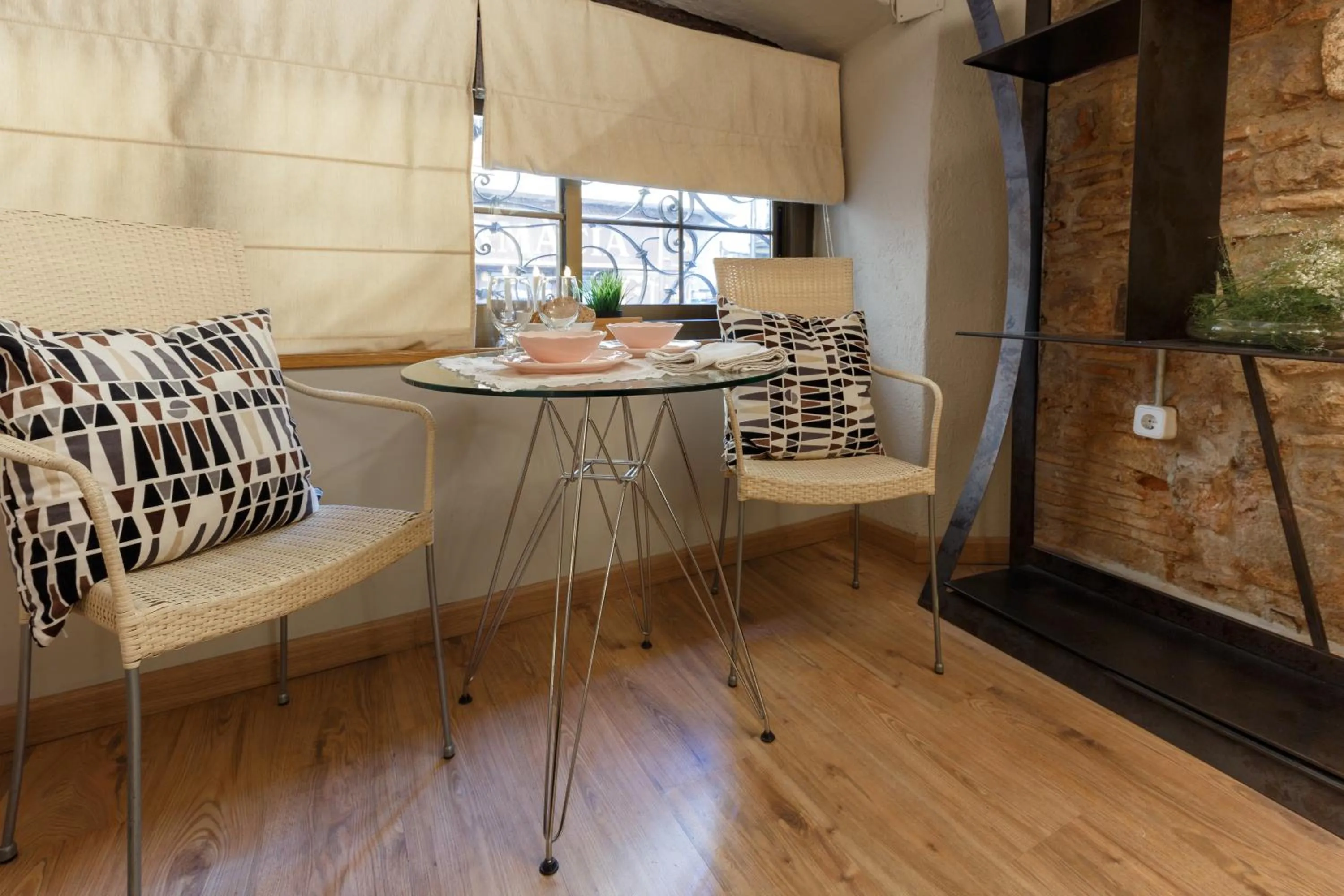 Seating area in AinB Picasso-Corders Apartments