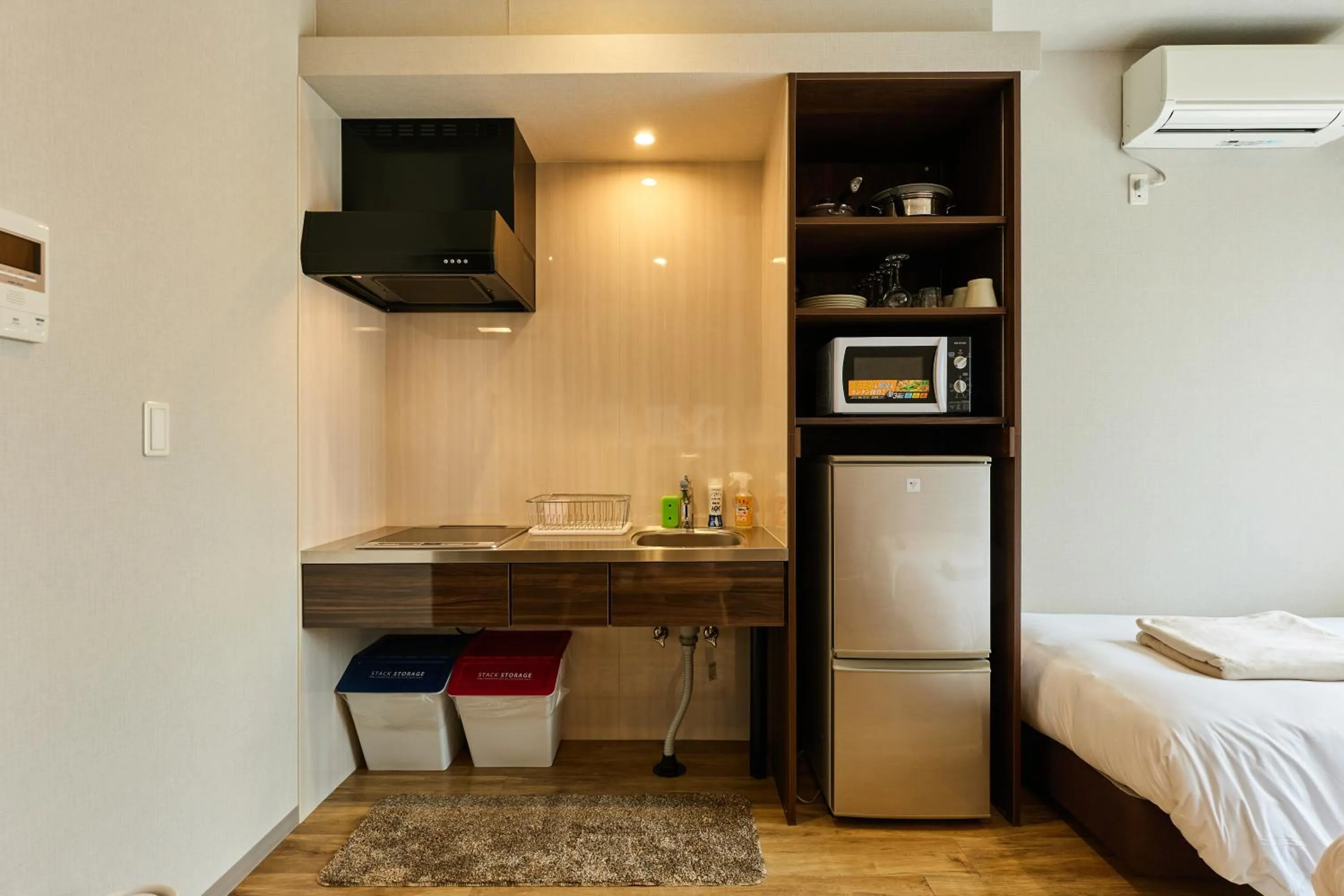 Kitchen or kitchenette, Bed in UCHI CHITOSE AJiTO