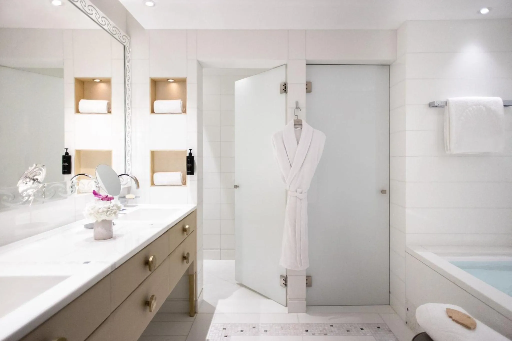 Bathroom in Mandarin Oriental, Paris