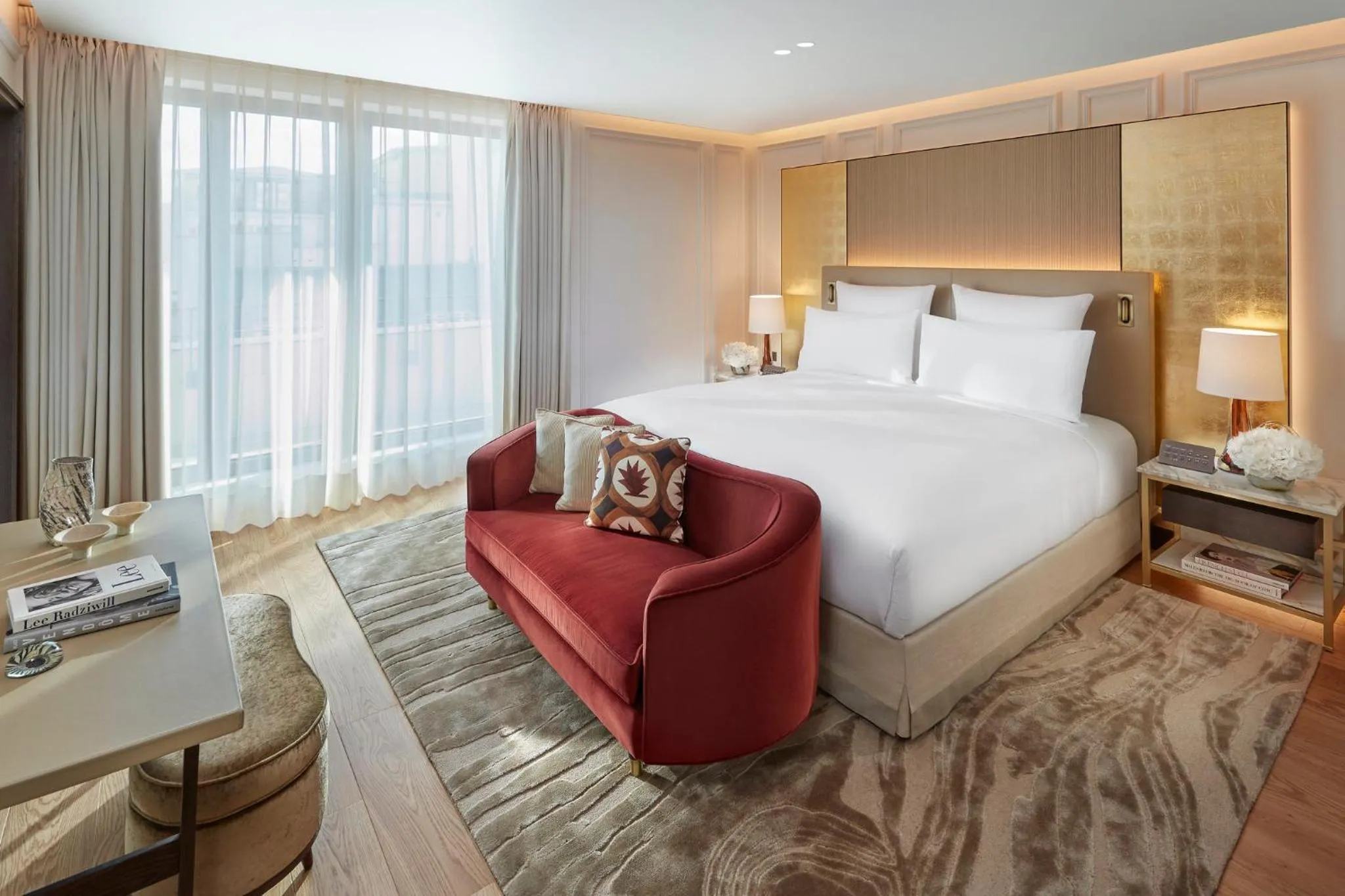 Bedroom, Bed in Mandarin Oriental, Paris