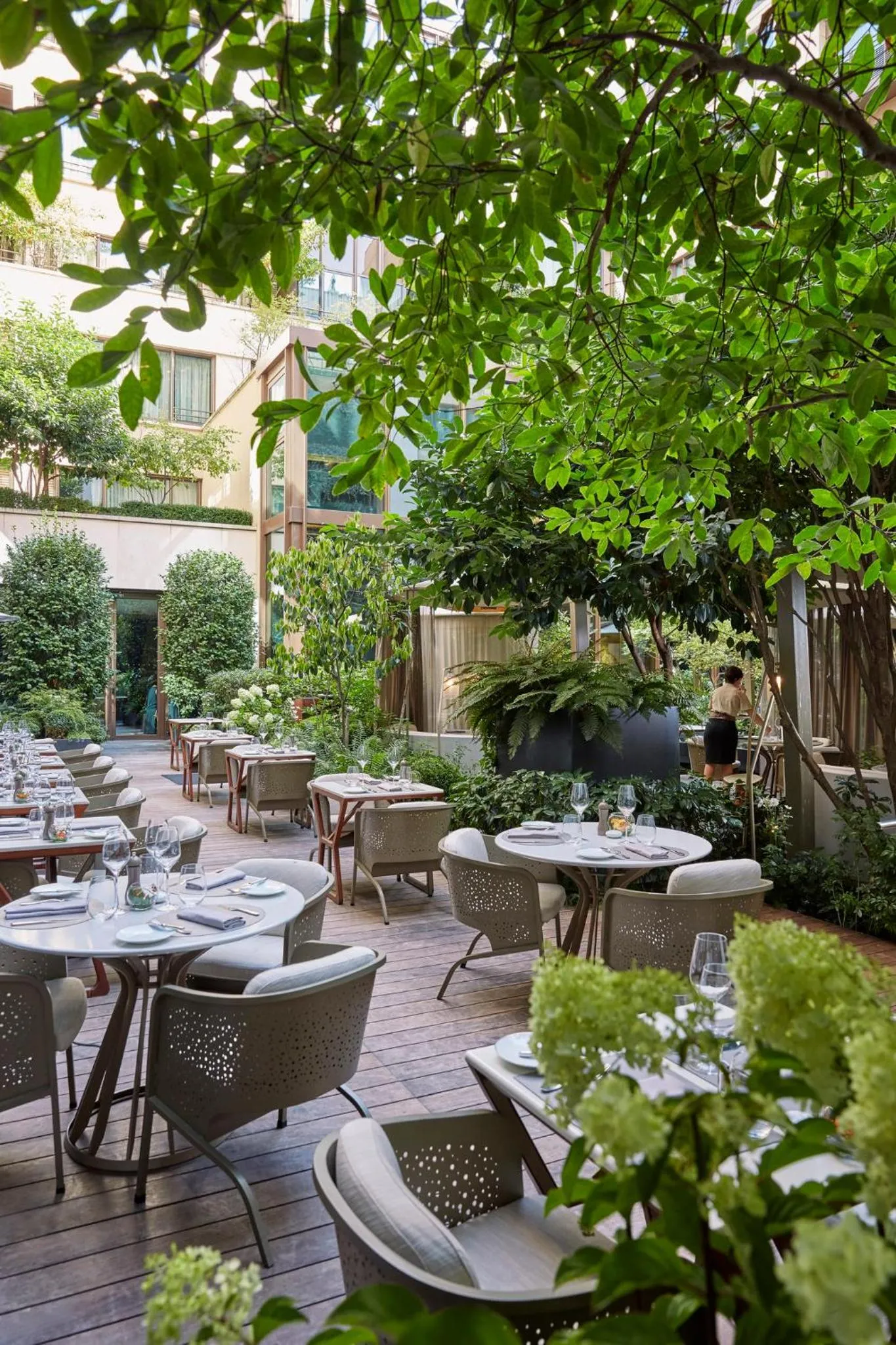 Restaurant/places to eat in Mandarin Oriental, Paris