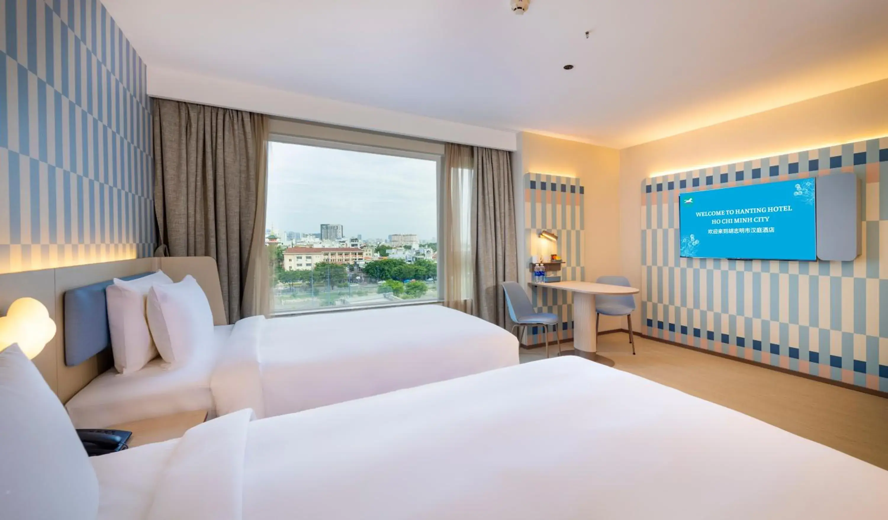 Deluxe Twin Room in Hanting Hotel Ho Chi Minh City Downtown - 汉庭国际胡志明市中心酒店 Deluxe Twin Room in Hanting Hotel Ho Chi Minh City Downtown - 汉庭国际胡志明市中心酒店