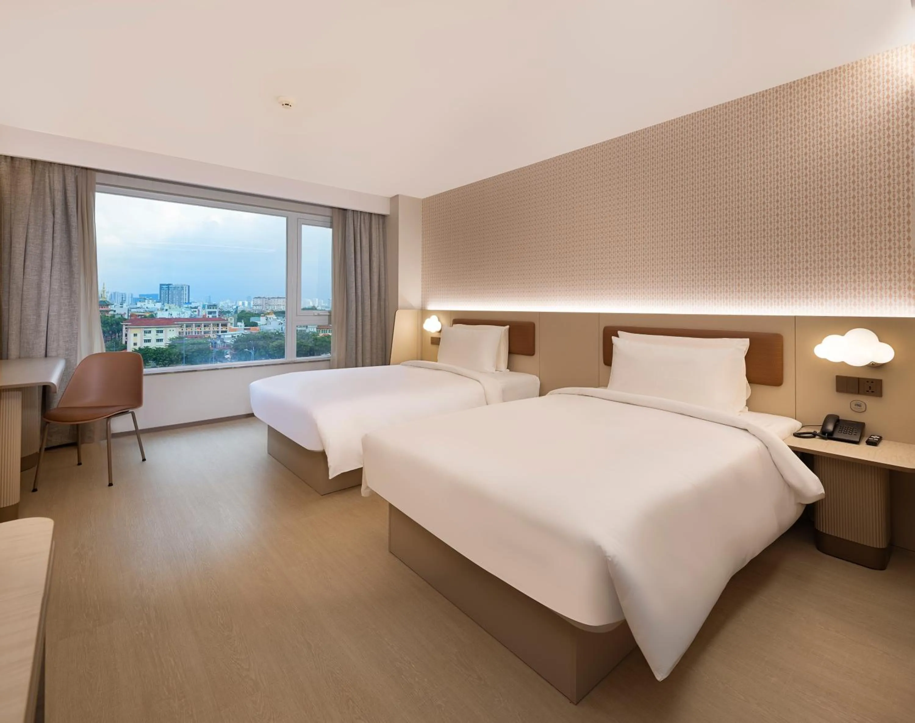 Bedroom, Bed in HANTING HOTEL HO CHI MINH City - 胡志明汉庭国际中心酒店