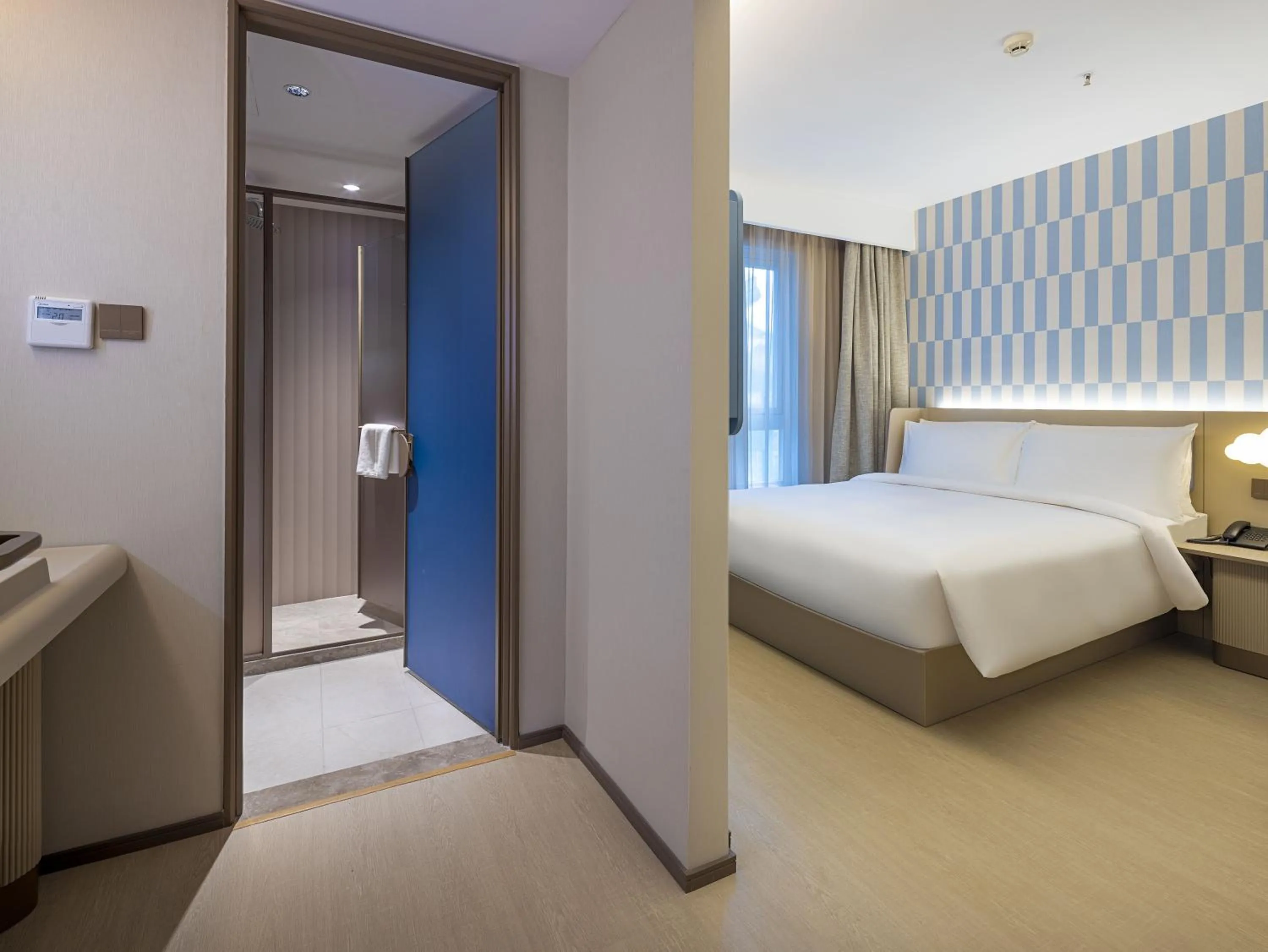 Bedroom, Bed in HANTING HOTEL HO CHI MINH City - 胡志明汉庭国际中心酒店