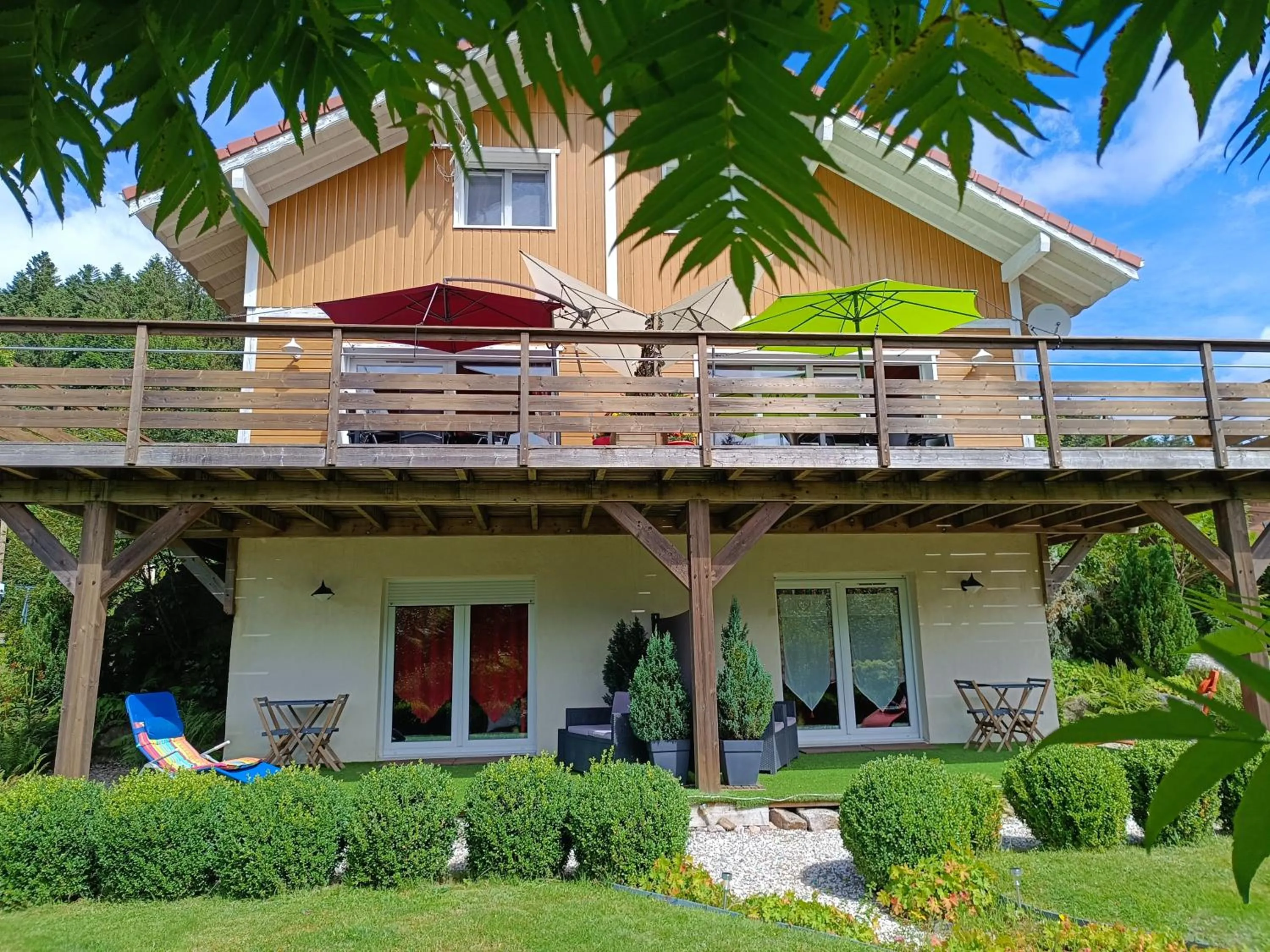 Property building in L'Eden de Floridylle