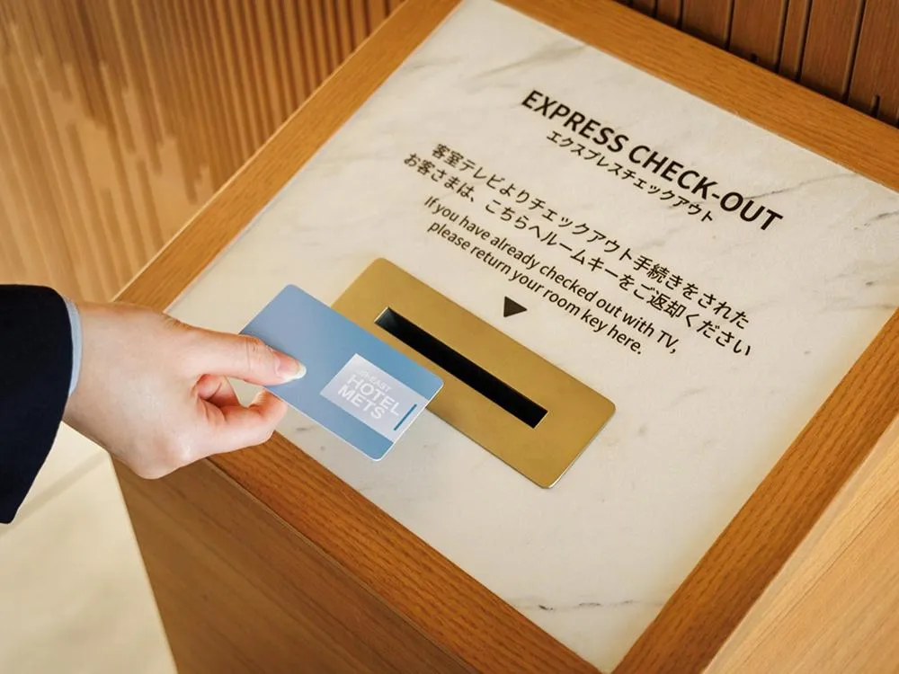 JR East Hotel Mets Premier Makuhari Toyosuna