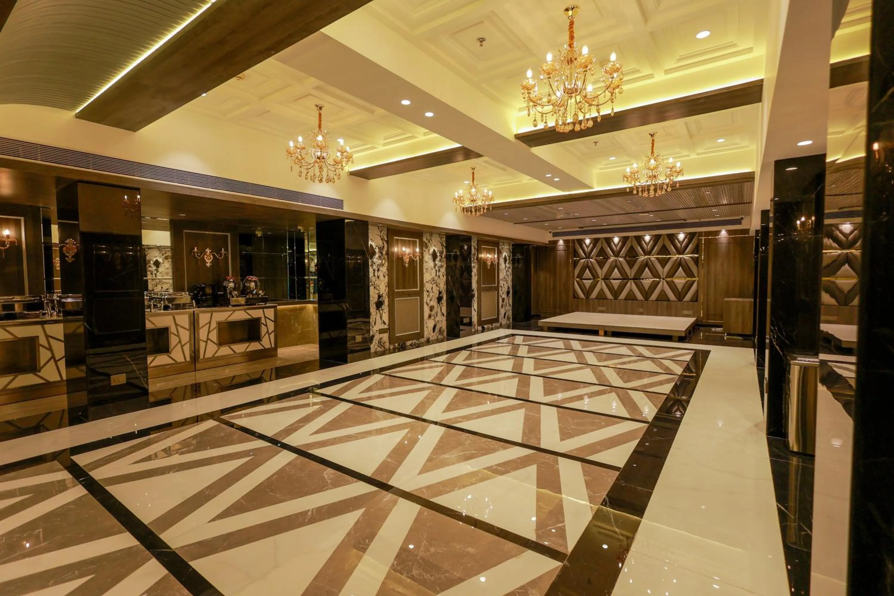 Area and facilities in Shera Hotels & Banquets