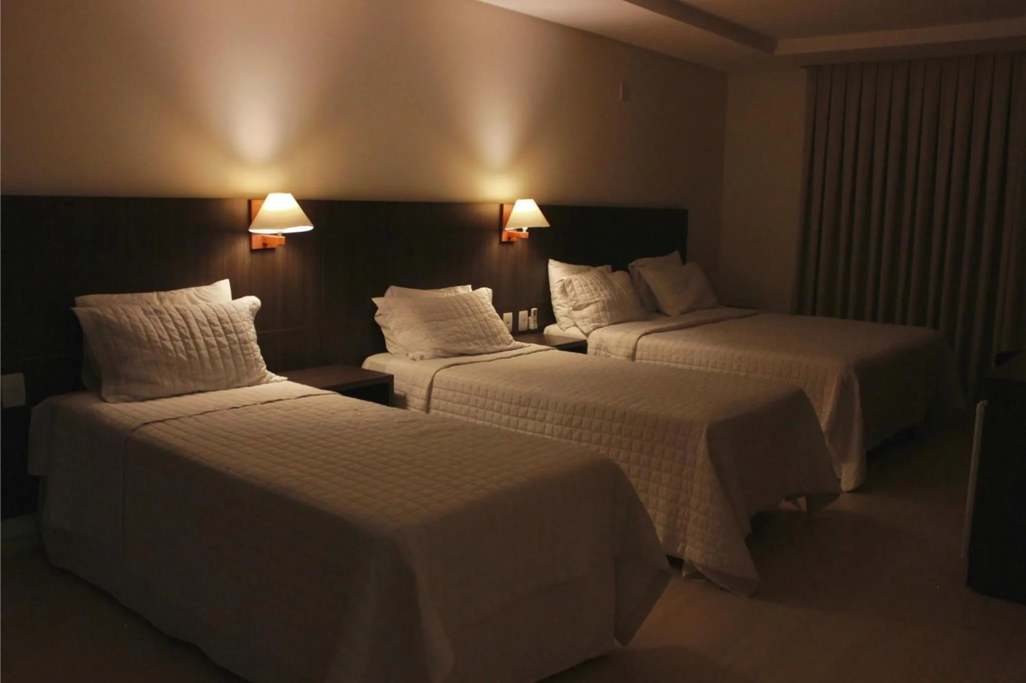 Deluxe Quadruple Room in Gontijo Inn Hotel