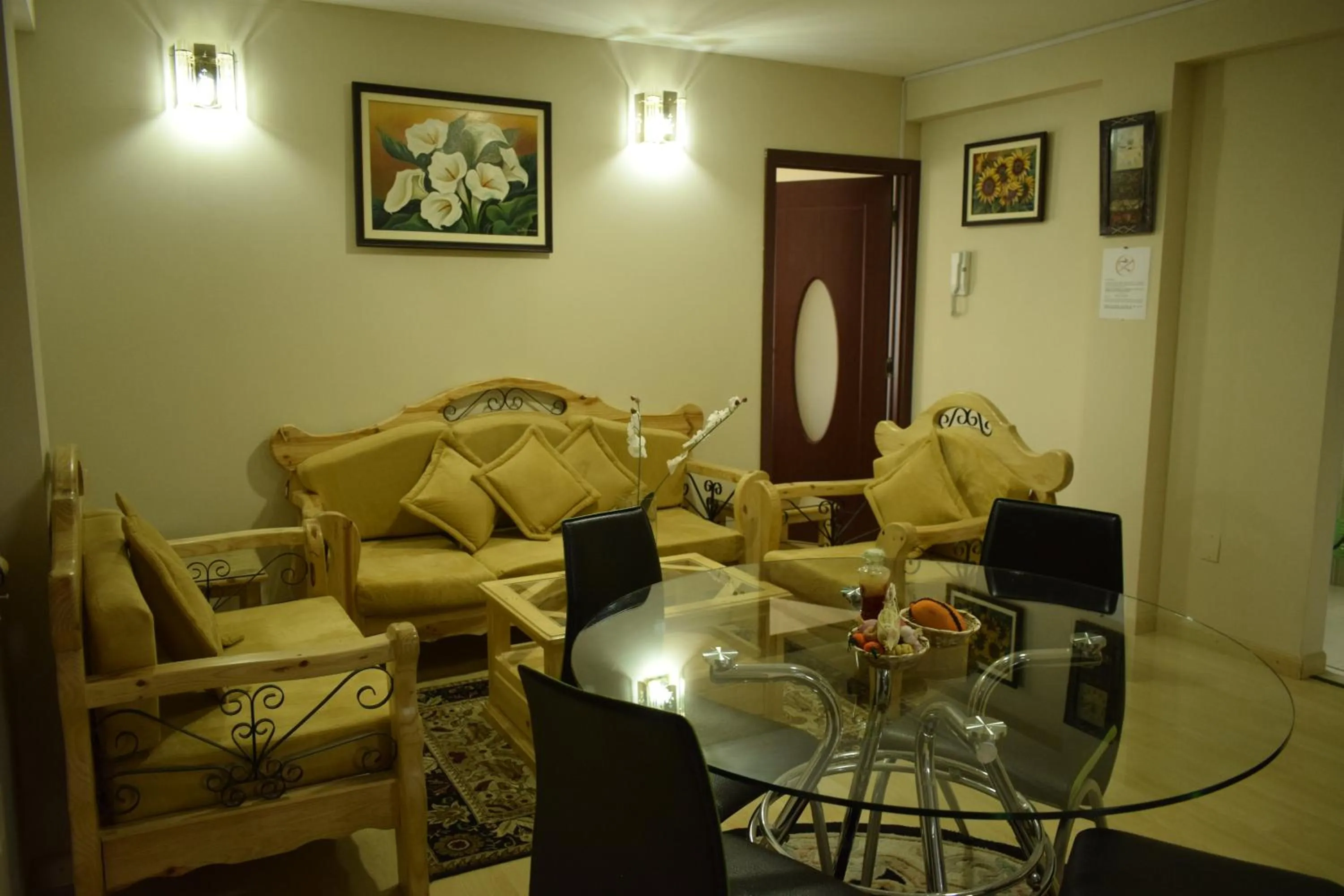 Living room in Almudena Apart Hotel