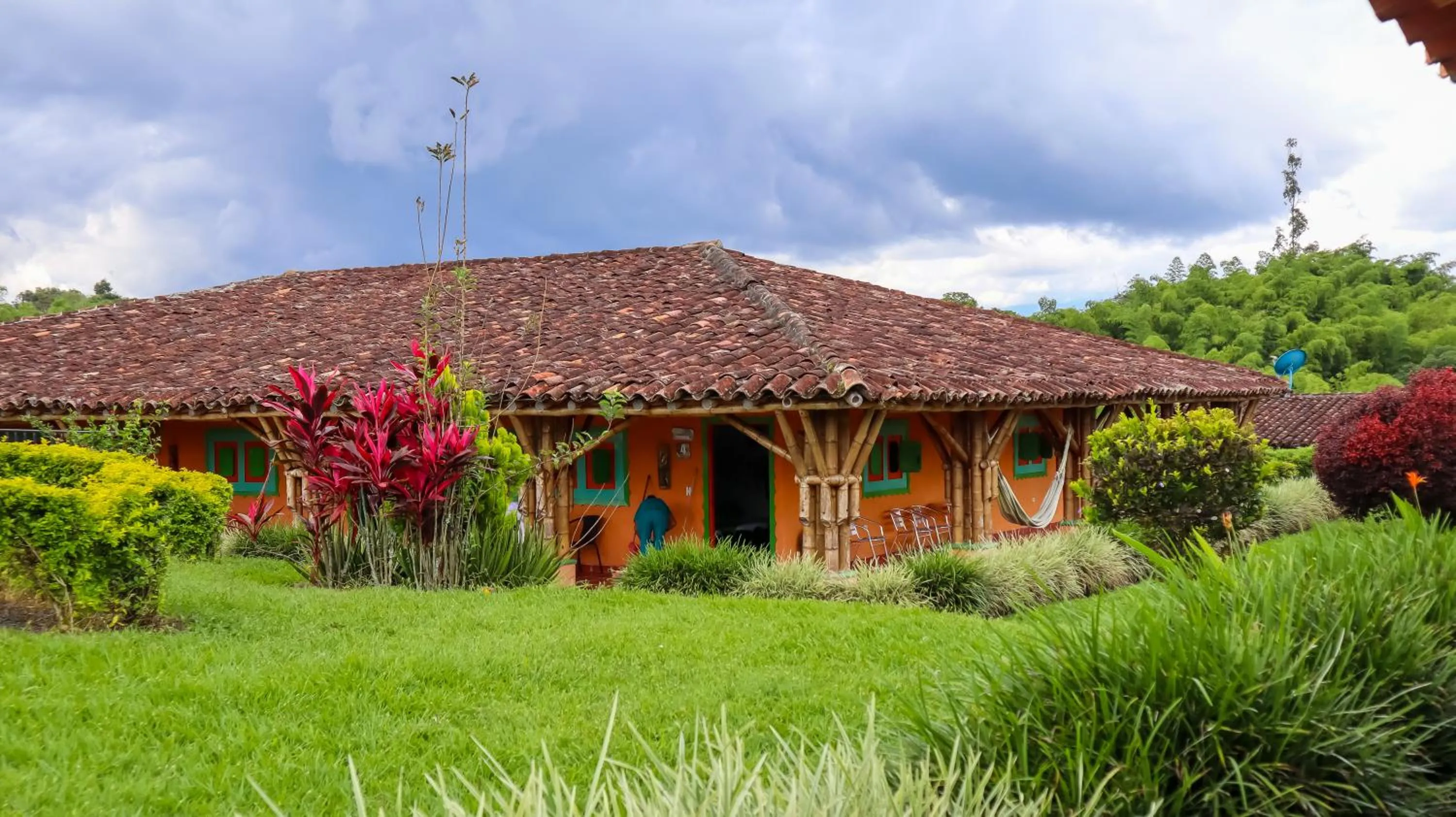 Facade/entrance in Hotel Parque de los Arrieros