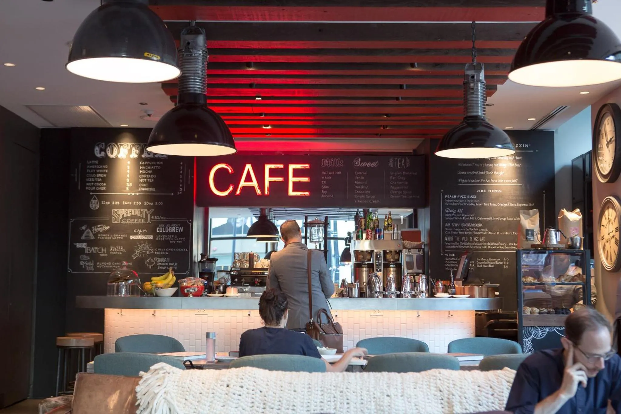 Coffee/tea facilities in Virgin Hotels Chicago