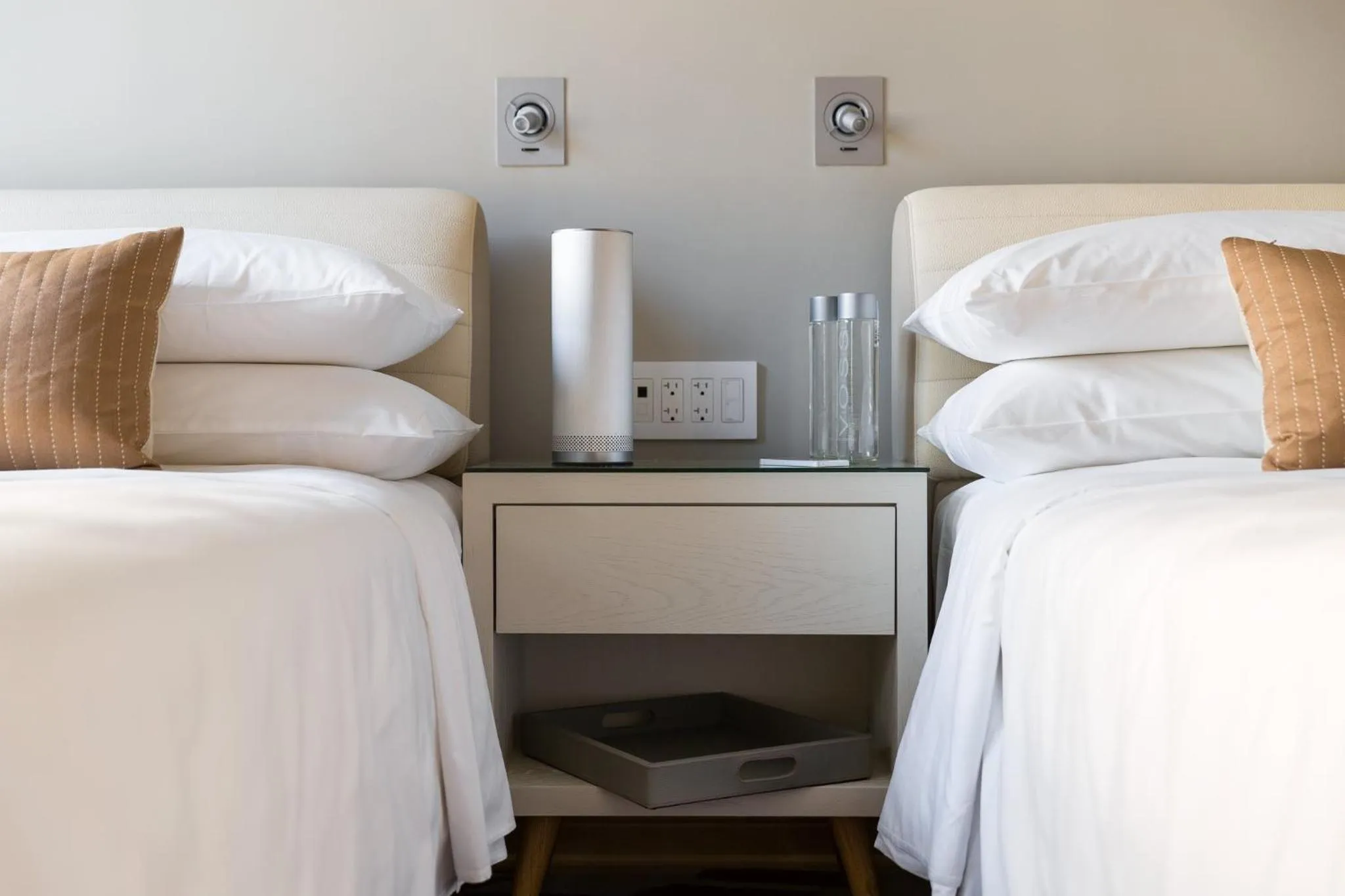 Bedroom, Bed in Virgin Hotels Chicago